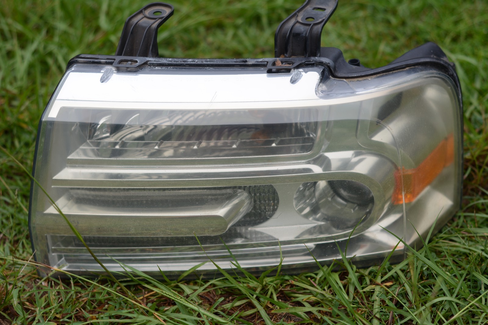 2007-2014 Lincoln Navigator Left driver LH Xenon HID Headlight OEM 2007-2014 Lincoln Navigator Left driver LH Xenon HID Headlight OEM