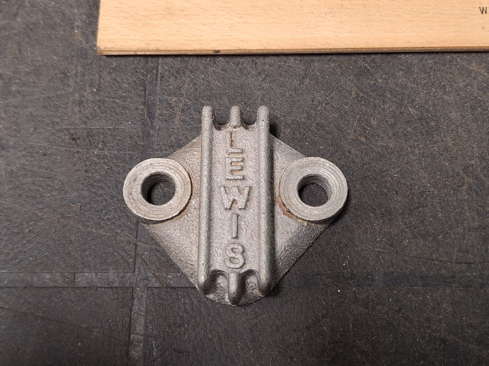 LEWIS 1932-1948 Ford Fuel Pump Block Off Plate Vintage Sprint Car Hot Rod Gasser LEWIS 1932-1948 Ford Fuel Pump Block Off Plate Vintage Sprint Car Hot Rod Gasser