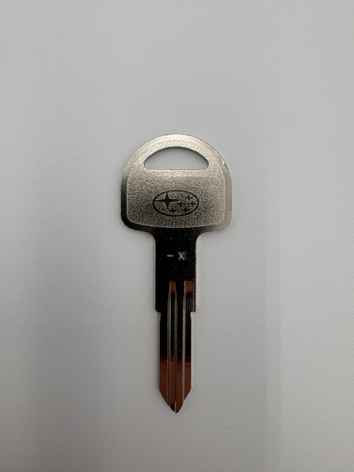 Subaru Sambar Key Blank