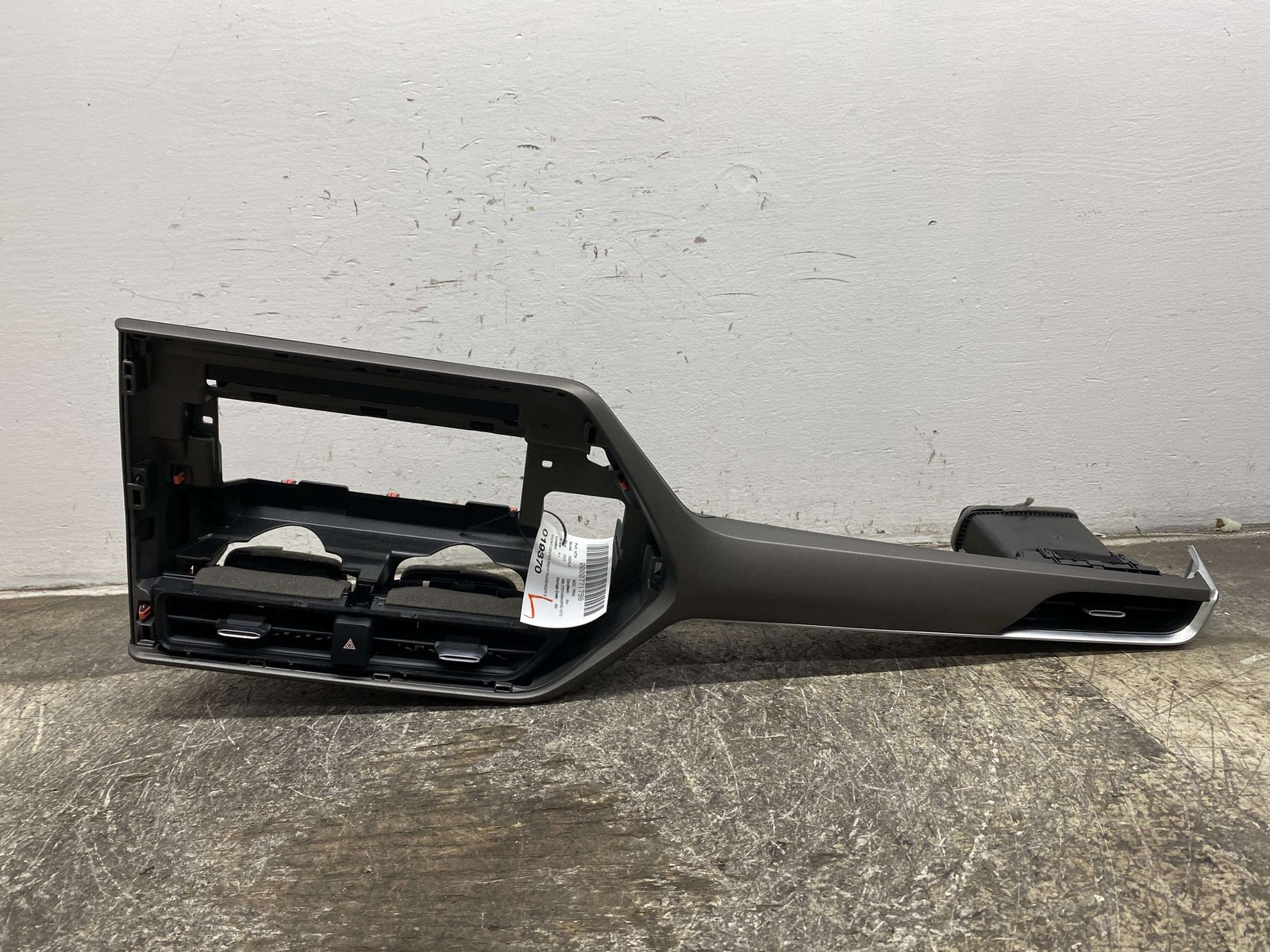 2020-2025 TOYOTA HIGHLANDER FRONT CENTER RIGHT PASSENGER DASH TRIM COVER BEZEL