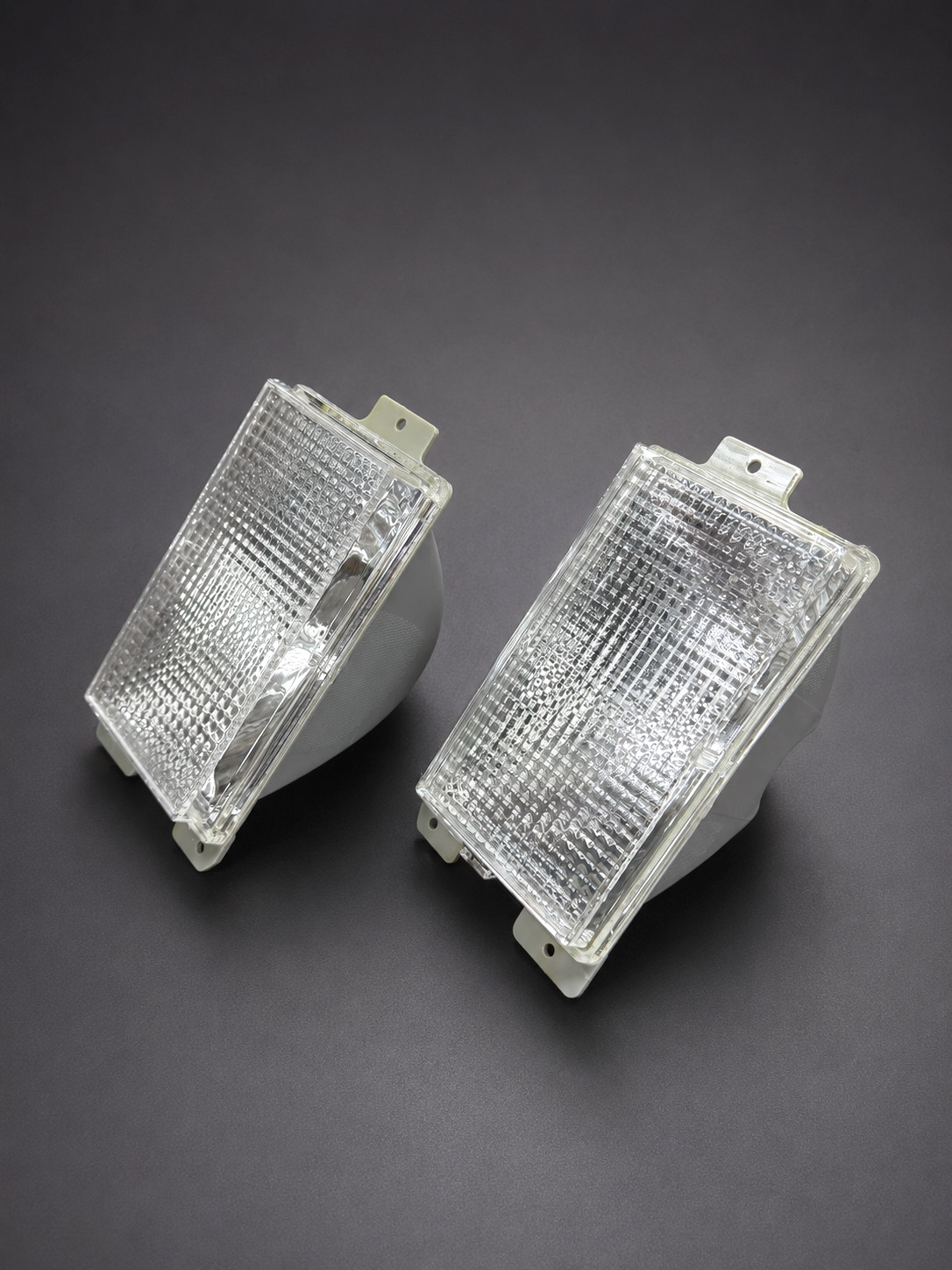 1980-1981 El Camino Malibu Caballero Turn Signal Parking Light Assembly Pair