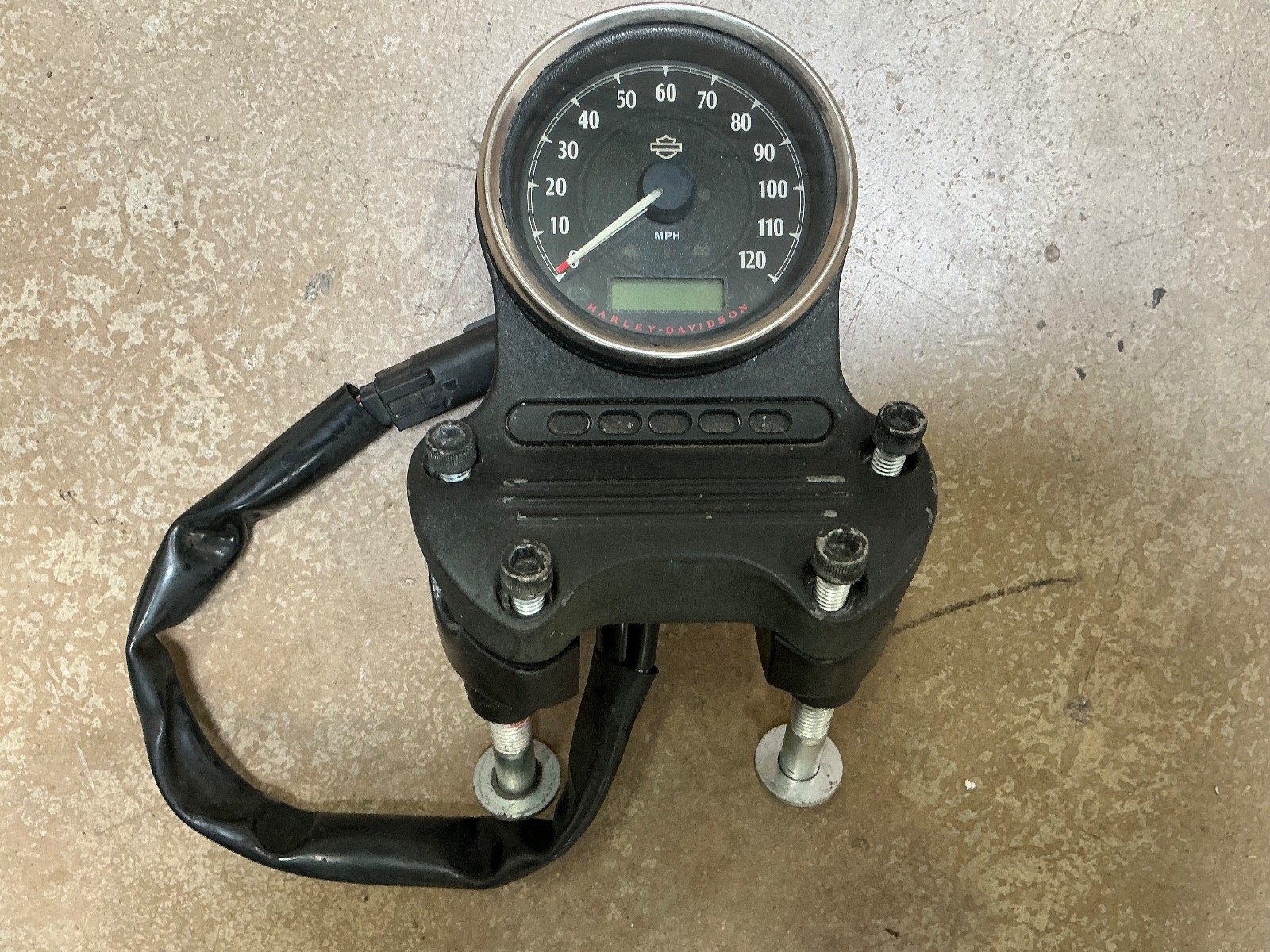 14-22 Harley Sportster Iron 883 OEM Speedometer Speedo Gauge Cluster unknown mil 14-22 Harley Sportster Iron 883 OEM Speedometer Speedo Gauge Cluster unknown mil