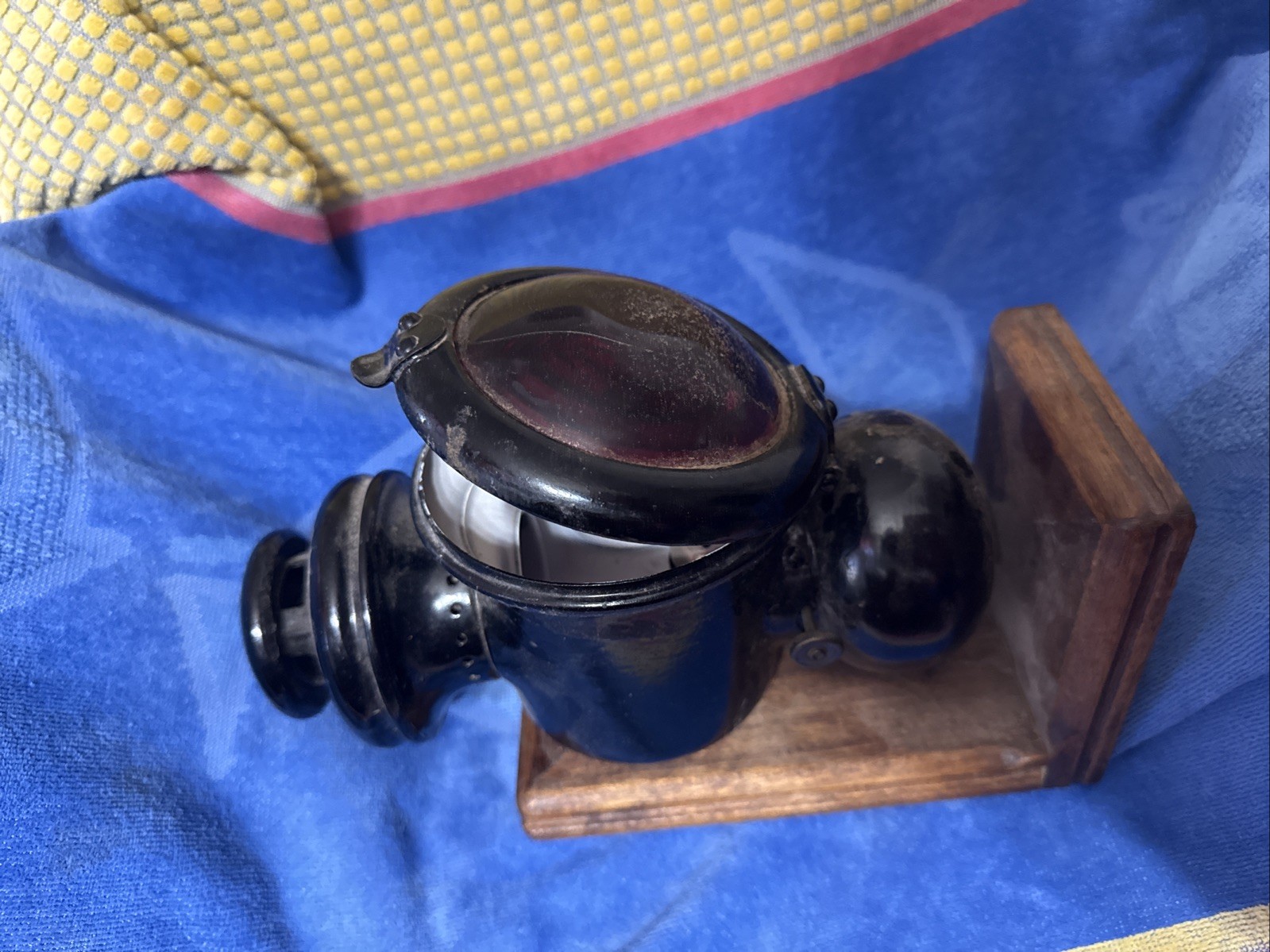 Antique FORD Model T Antique Oil Lamp Antique FORD Model T Antique Oil Lamp