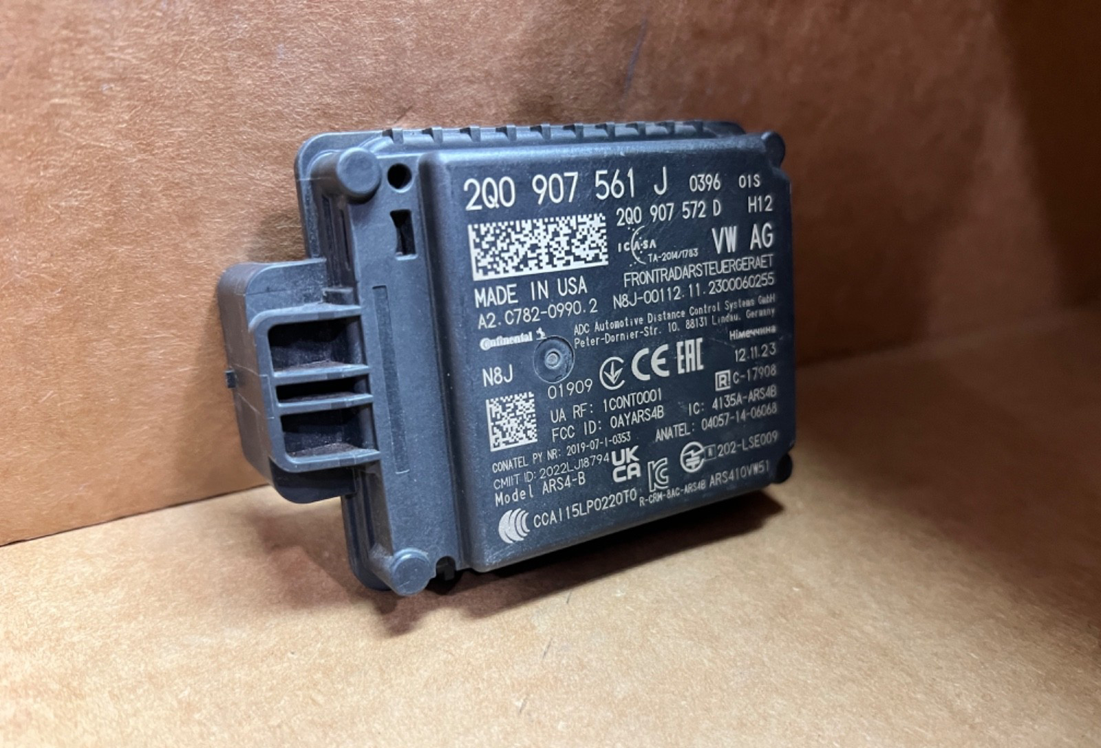 OEM 2020-2023 VW FRONT CRUISE CONTROL DISTANCE RADAR SENSOR 2Q0907561J