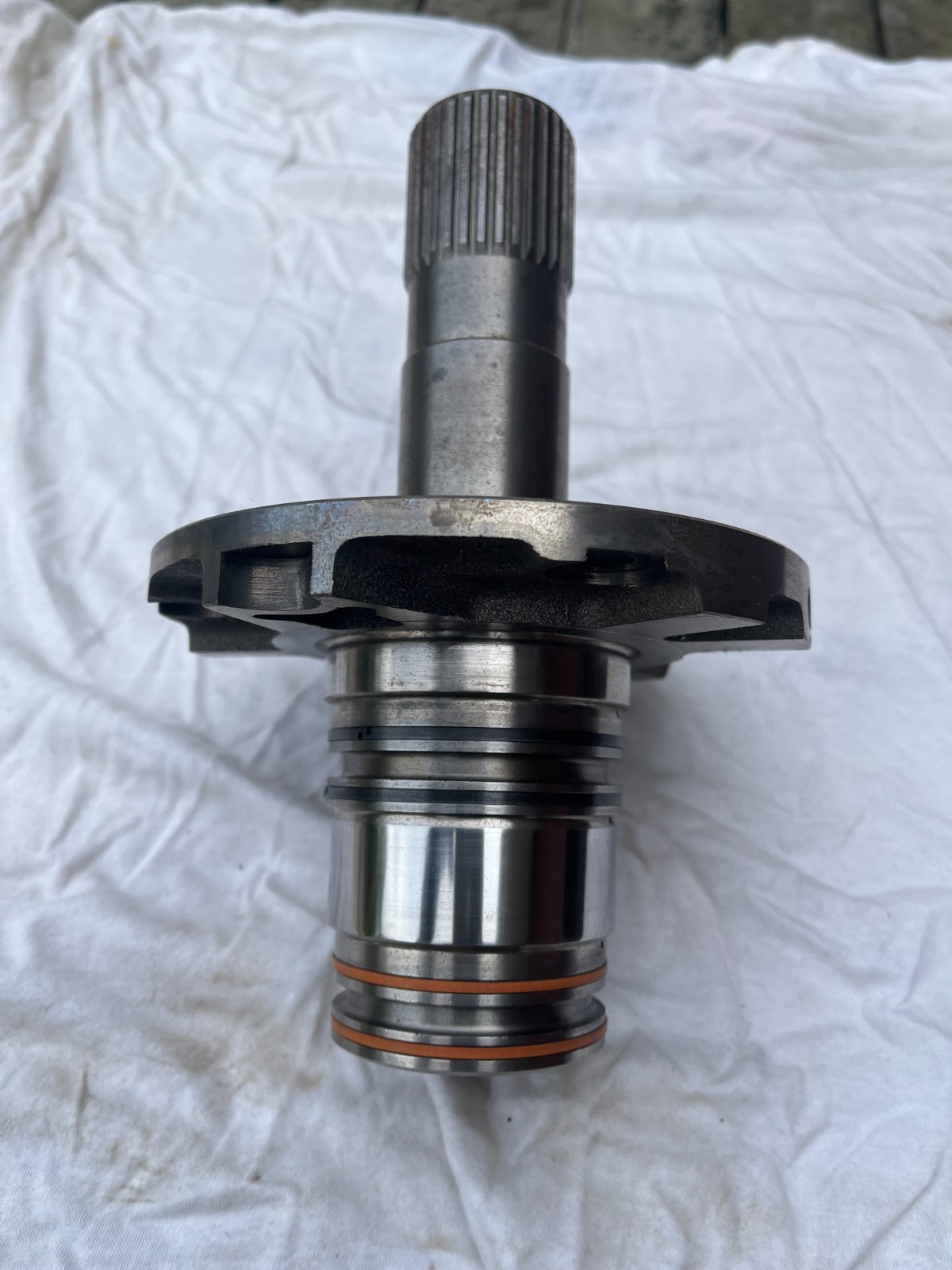 Ford 4R70W 4R70E 4R75E 4R75W Transmission Pump Stator Teflon Rings Type Ford 4R70W 4R70E 4R75E 4R75W Transmission Pump Stator Teflon Rings Type