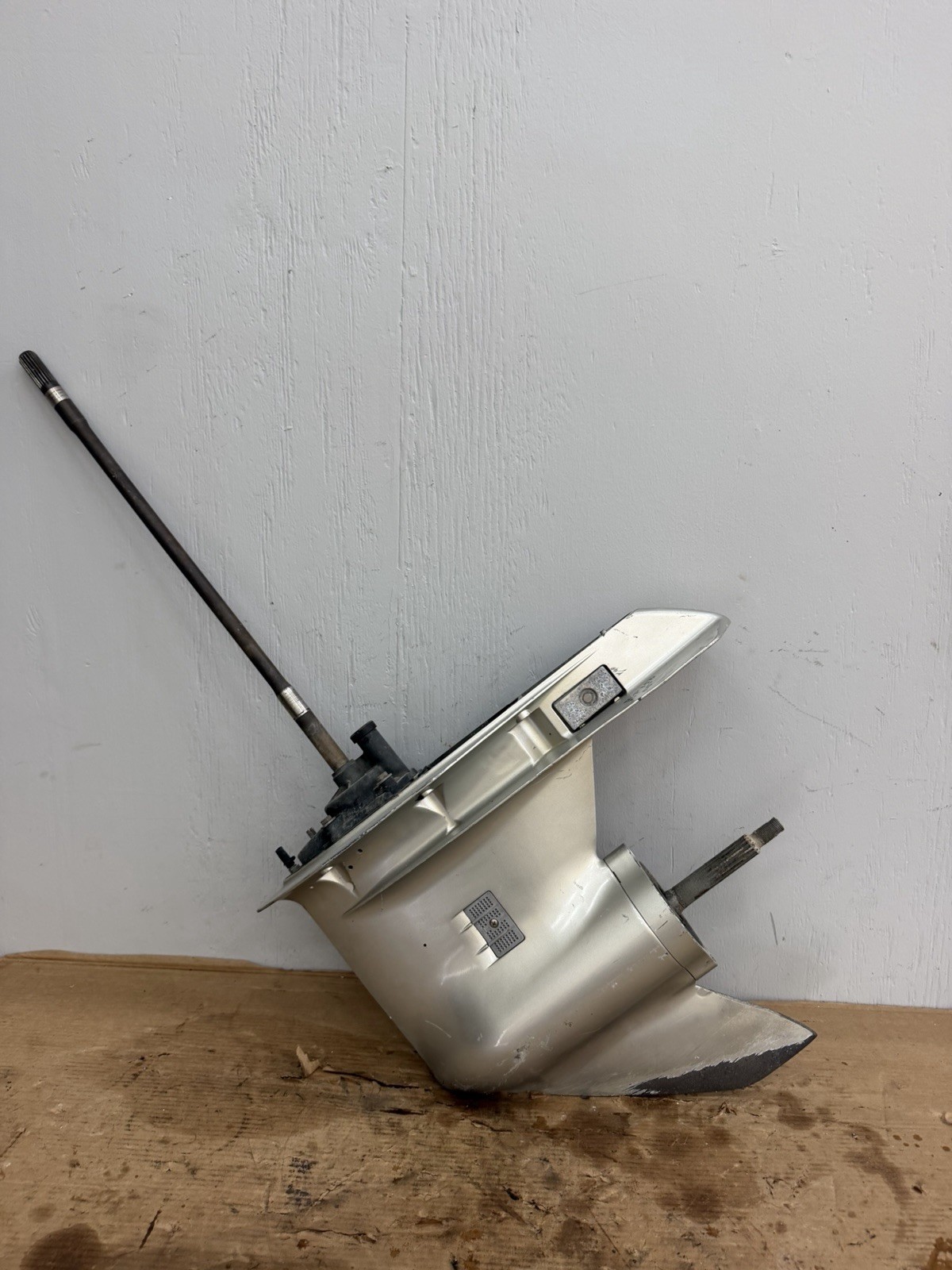 Honda BF135 BF150 Lower Unit Gearcase 25” Shaft RH Standard Rotation OEM