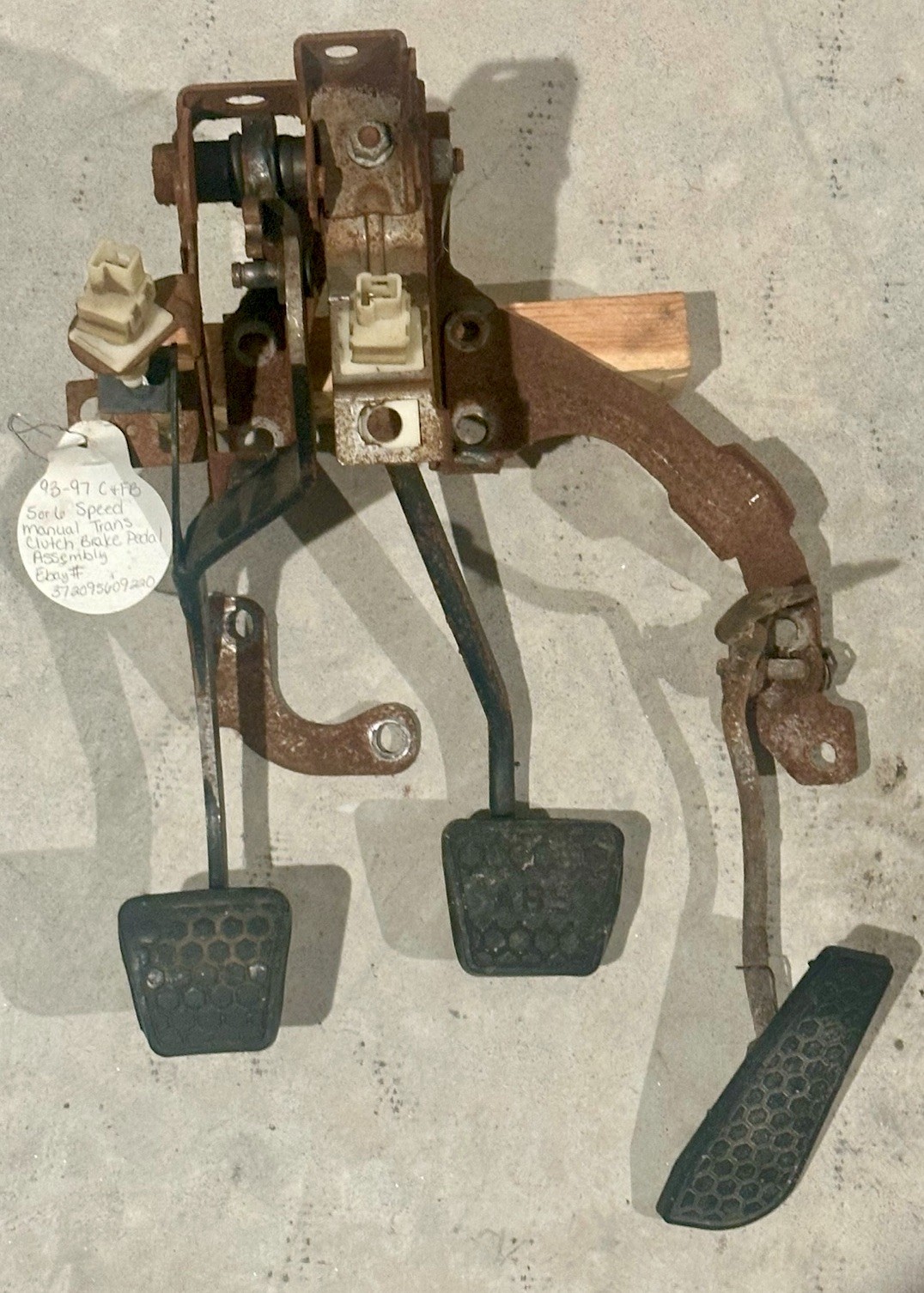 GM factory OEM T-56 Manual Clutch Pedal Assembly set(1993-1997) Camaro/Firebird GM factory OEM T-56 Manual Clutch Pedal Assembly set(1993-1997) Camaro/Firebird