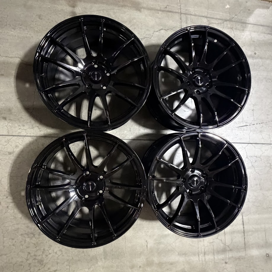 Used 18x8.5 Vors TR10 5x114.3 35 73.1 Gloss Black Wheels set-4