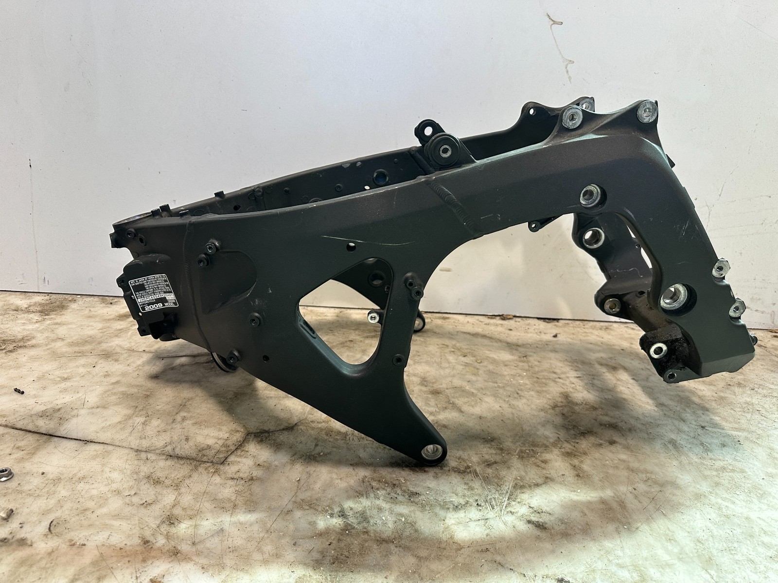 2009 07-12 HONDA CBR600RR CBR 600 RR MAIN FRAME CHASSIS STRAIGHT SALVG