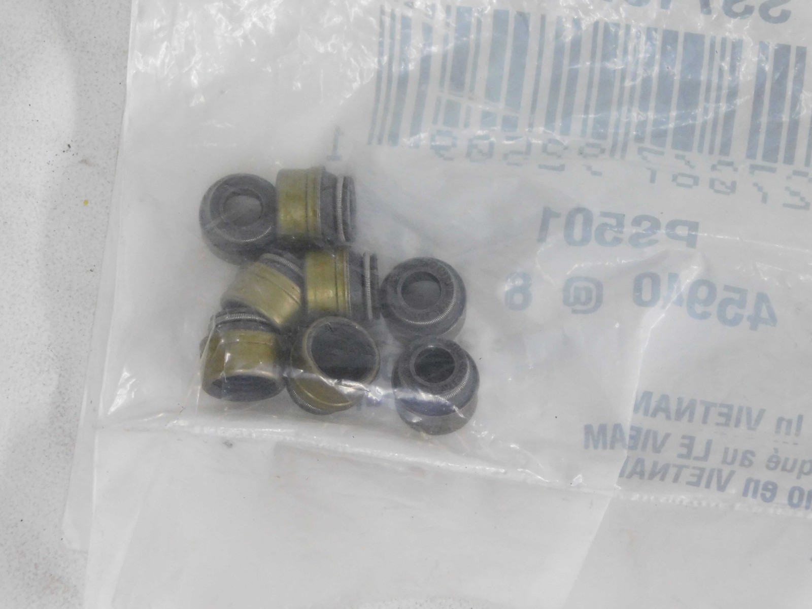 MAHLE SS45940A Engine Valve Stem Oil Seal Set VW Audi BMW ISUZU Mercedes Suzuki MAHLE SS45940A Engine Valve Stem Oil Seal Set VW Audi BMW ISUZU Mercedes Suzuki