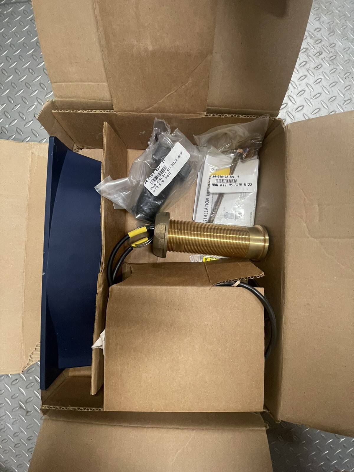 Airmar Furuno 235DHT-LMSE Bronze Thru-Hull, Digital Depth & Precision Temp Airmar Furuno 235DHT-LMSE Bronze Thru-Hull, Digital Depth & Precision Temp
