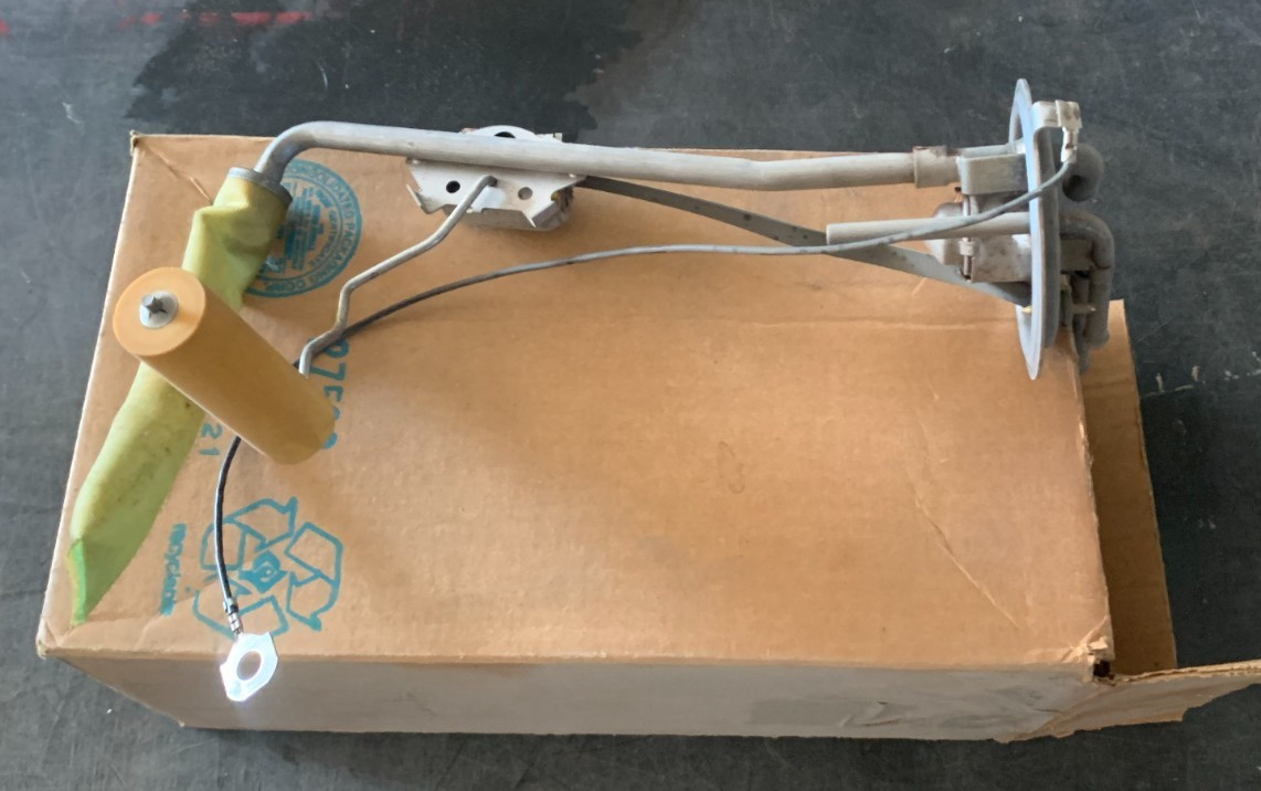 NOS Chevrolet GMC 1973-1979 Pickup C/K Truck Fuel Tank Sending Unit 3 Outlets