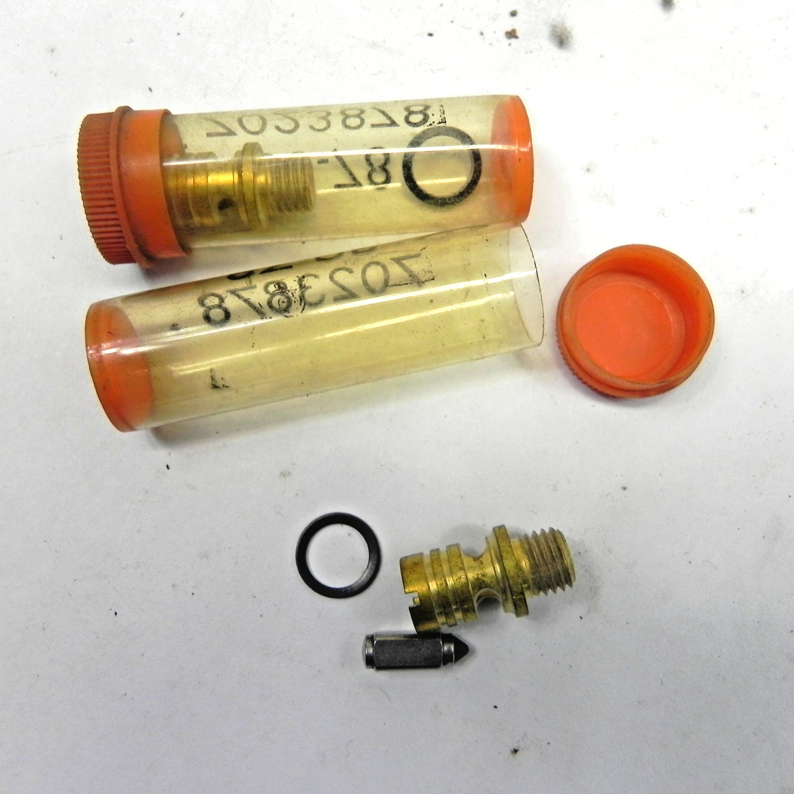 1950-1960'S GM VALVE AND SEAT ASSEMBLY CARBURETOR COMPONENTS NOS PAIR GM#7023878