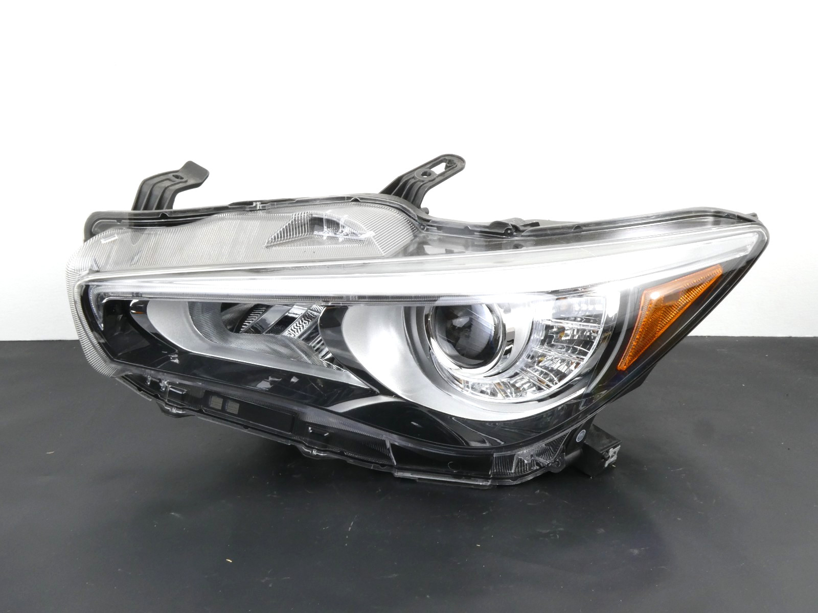 Nice 2018-2022 Infiniti Q50 Headlight Left Driver Side LED Non Adaptive OEM
