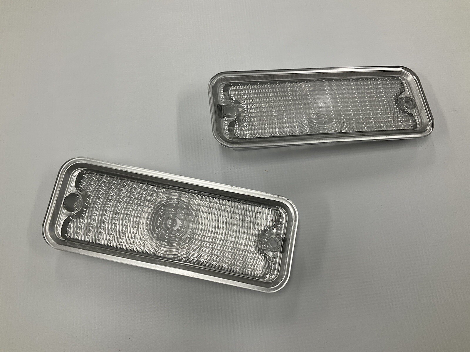 GM 73 74 75 76 77 78 79 80 GMC CHEVROLET TRUCK C10 PARK LIGHT LENS CLEAR LH&RH GM 73 74 75 76 77 78 79 80 GMC CHEVROLET TRUCK C10 PARK LIGHT LENS CLEAR LH&RH
