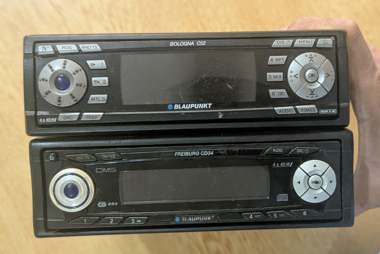 2x Blaupunkt Bologna C52 & Freiburg CD34 Car Radio Stereo CD Player 1 DIN