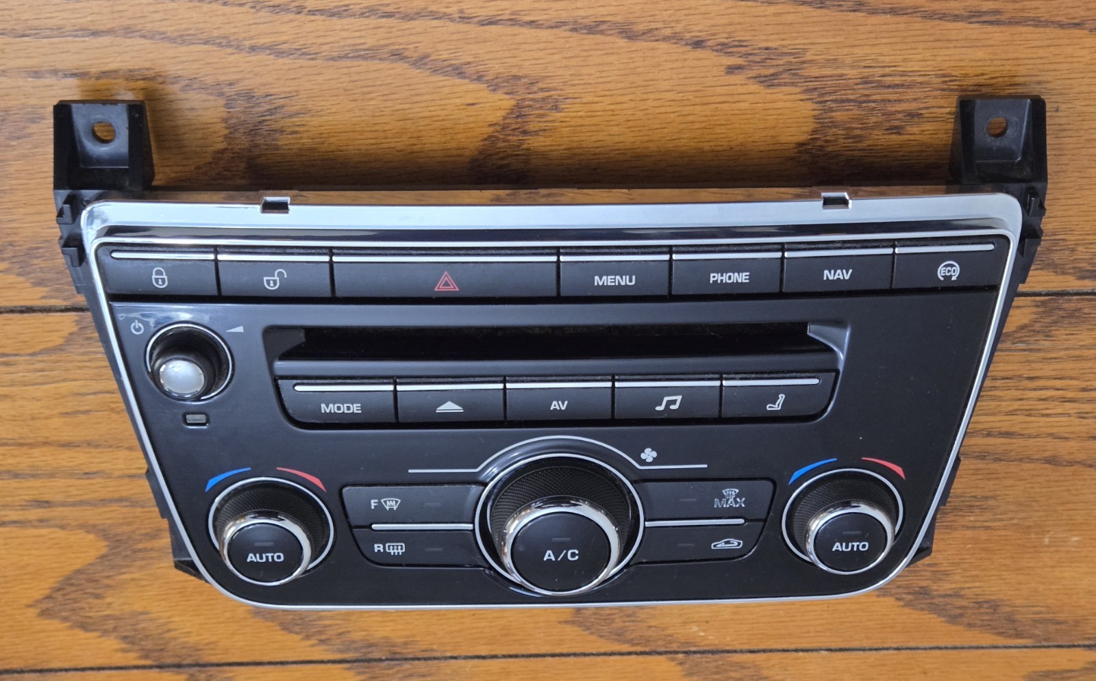 2010-2015 Jaguar XJ XJL Heater Control Unit OEM DW93-18C858-HB 2010-2015 Jaguar XJ XJL Heater Control Unit OEM DW93-18C858-HB