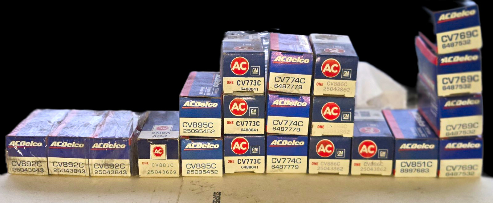 Lot Of 21 Acdelco Nos Pcv Valves