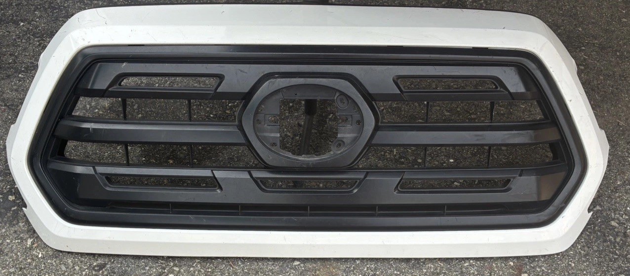 Toyota Tacoma 2016-2021 Front Upper Radiator Grille White 5311404190