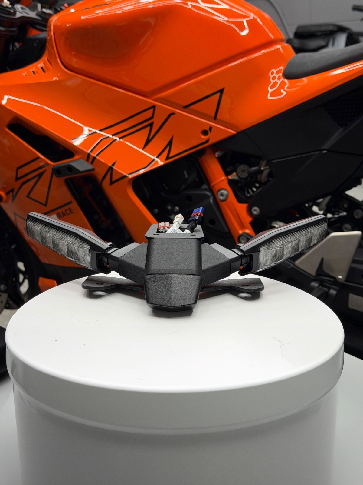 KTM 990 RC R Tail Tidy - Tucked Fender Eliminator 2026+ OEM Signals Plate Light
