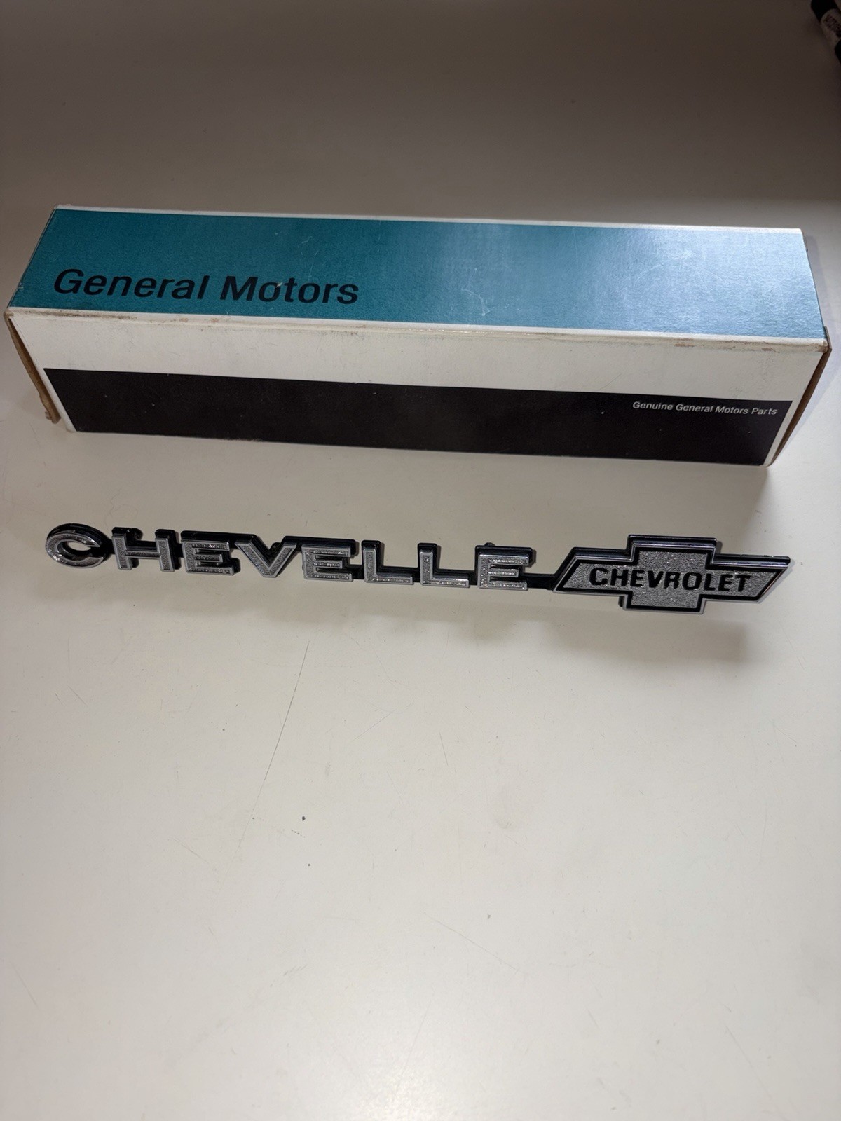 NOS GM 1973 CHEVELLE SS LAGUNA S3 TRUNK LID EMBLEM WAGON TAILGATE RARE NEW 454