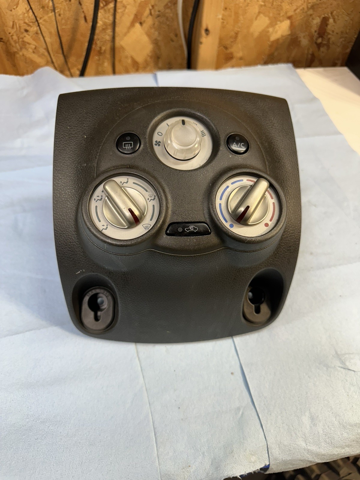 2009-2014 Nissan Cube A/C Heater Climate Temperature Control Switch OEM trim 