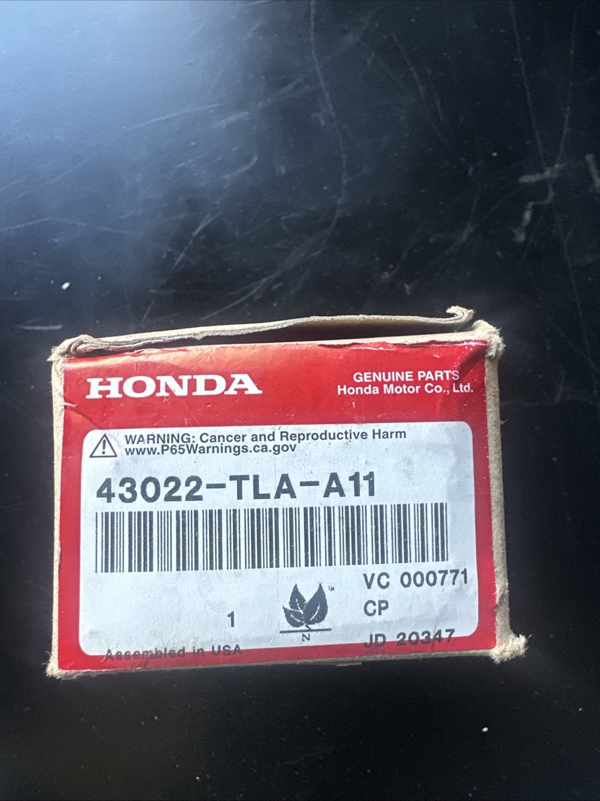 Genuine 20-26 HONDA CR-V REAR BRAKE PAD SET (43022-TLA-A11) Genuine 20-26 HONDA CR-V REAR BRAKE PAD SET (43022-TLA-A11)