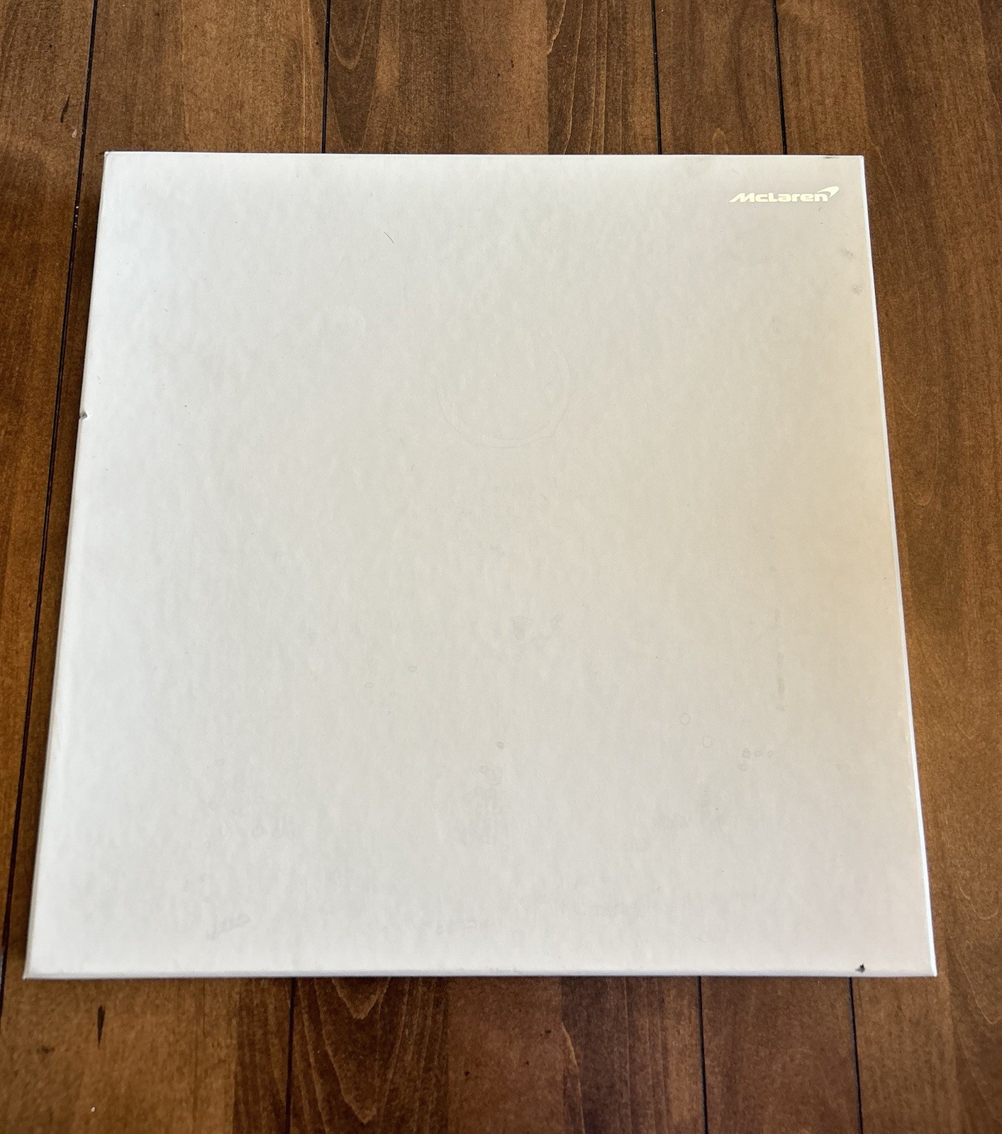 McLaren 720S Owners Book Brochure Prospekt in Original Box McLaren 720S Owners Book Brochure Prospekt in Original Box