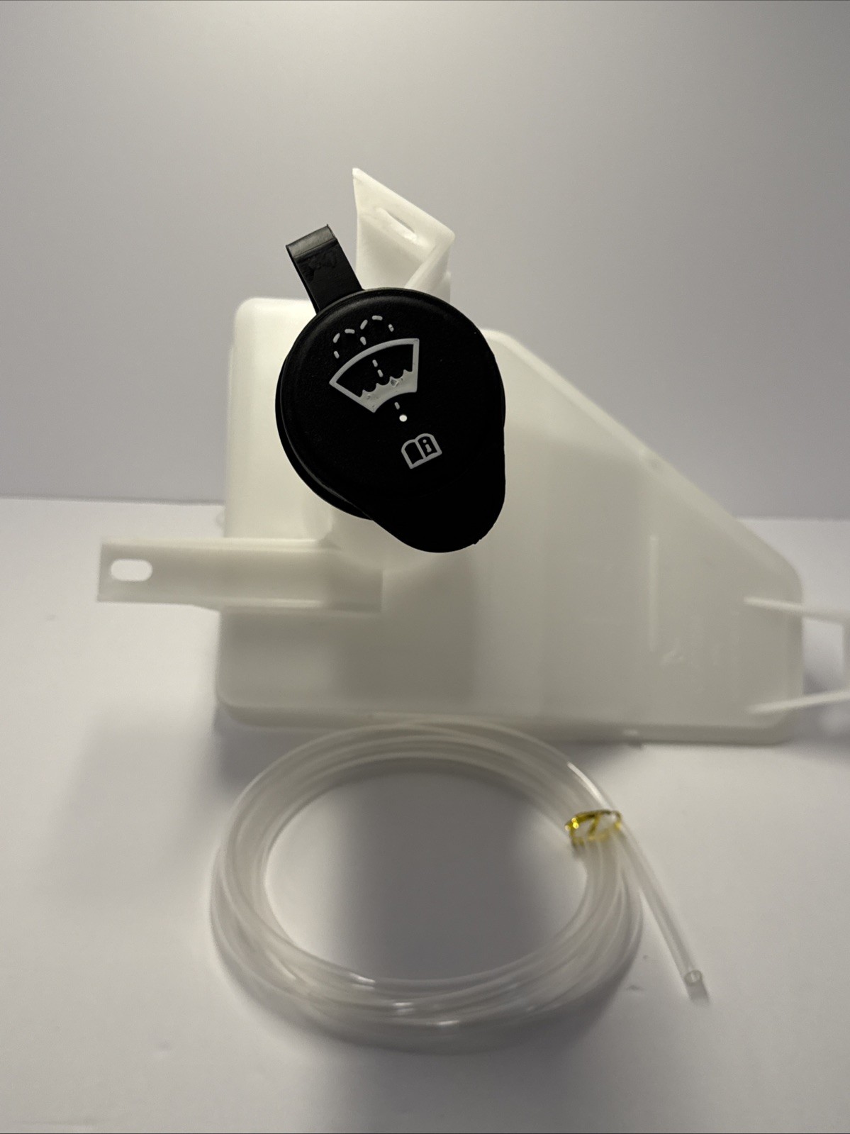 Dorman 603-219 Windshield Washer Fluid Reservoir For 1999-2007 Ford F250 F350 SD