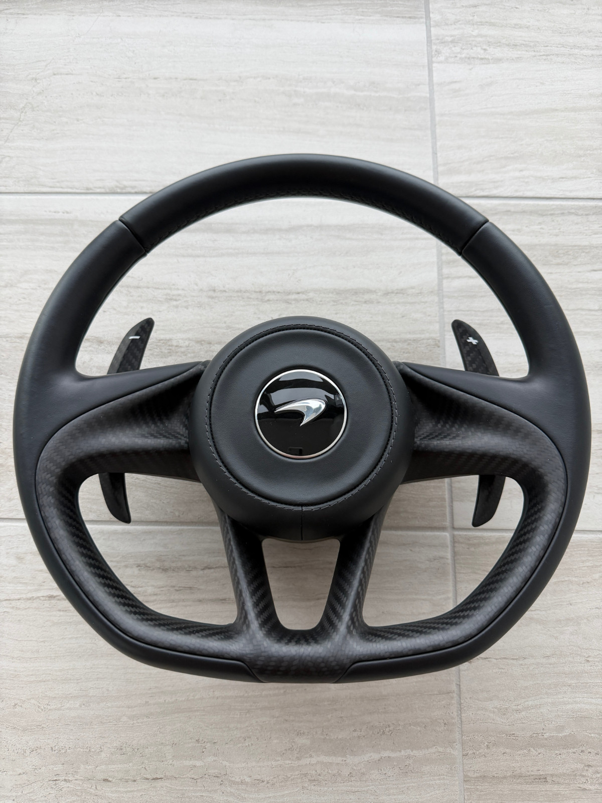 OEM Leather McLaren 720s 750s Steering Wheel With Extended Carbon Paddle Shift