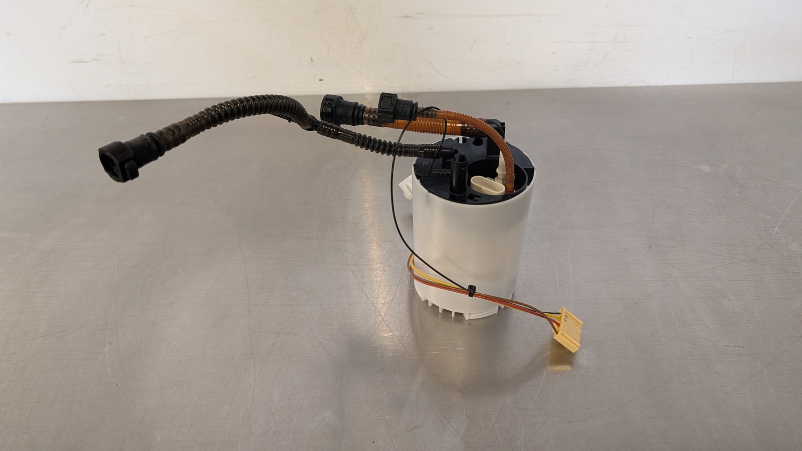 EB1452 2019 PORSCHE 991 911 TURBO S FUEL PUMP SENDING UNIT