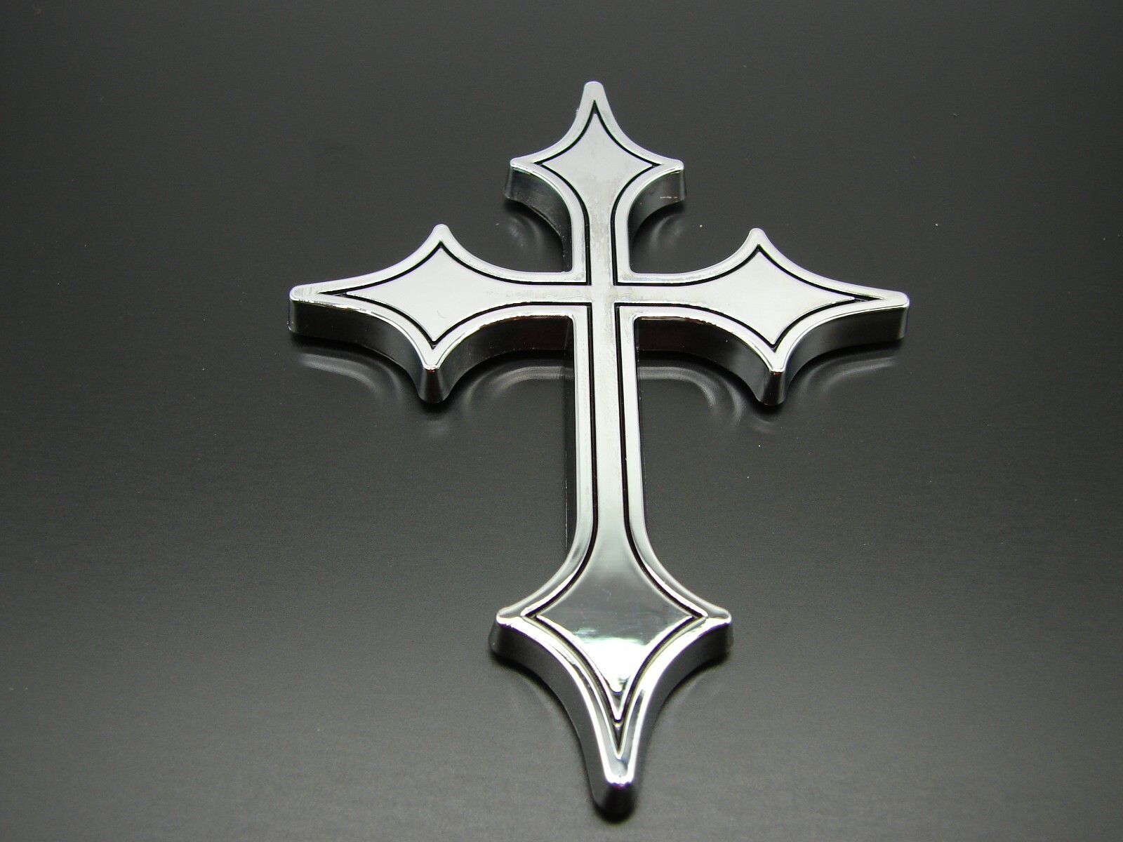 CHRISTIAN HOLY CROSS 3D CAR EMBLEM STICKER DECAL. CHRISTIAN RELIGIOUS SPIRITUAL
