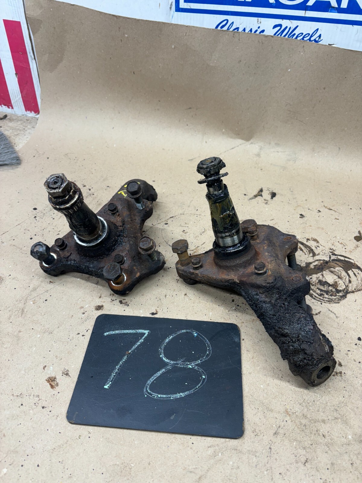 1972 1986 Dodge D250 D350 FRONT 2WD DISC BRAKE SPINDLES HUB SPINDLE PAIR SET 84 1972 1986 Dodge D250 D350 FRONT 2WD DISC BRAKE SPINDLES HUB SPINDLE PAIR SET 84