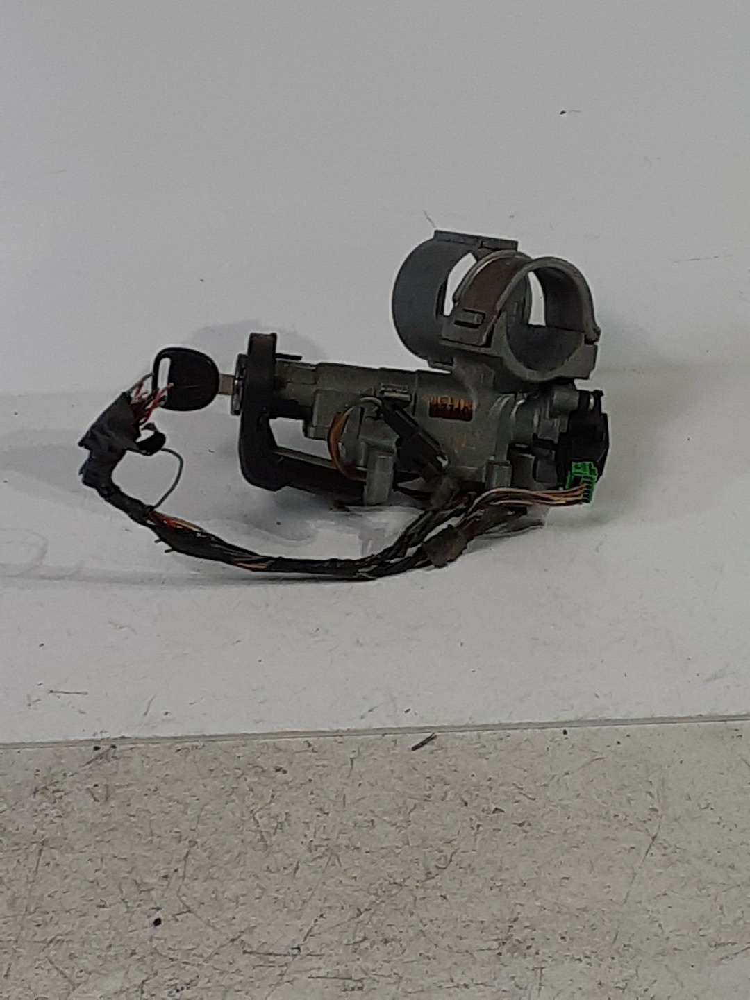 2005-2010 Chevy Cobalt Pontiac G5 Ignition Cylinder Switch W\Key OEM 381140