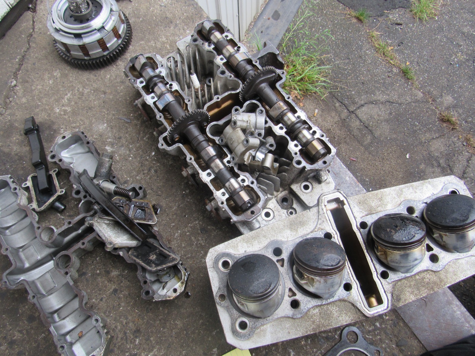 1986 kawasaki kz1000 p police cylinder head cam valves pistons 1986 kawasaki kz1000 p police cylinder head cam valves pistons
