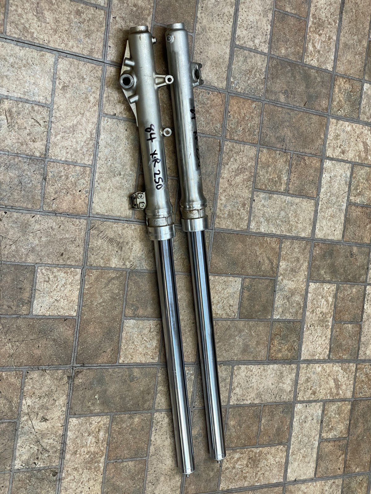 1984 1985 Honda XR250 XR 250 OEM KK1 Forks