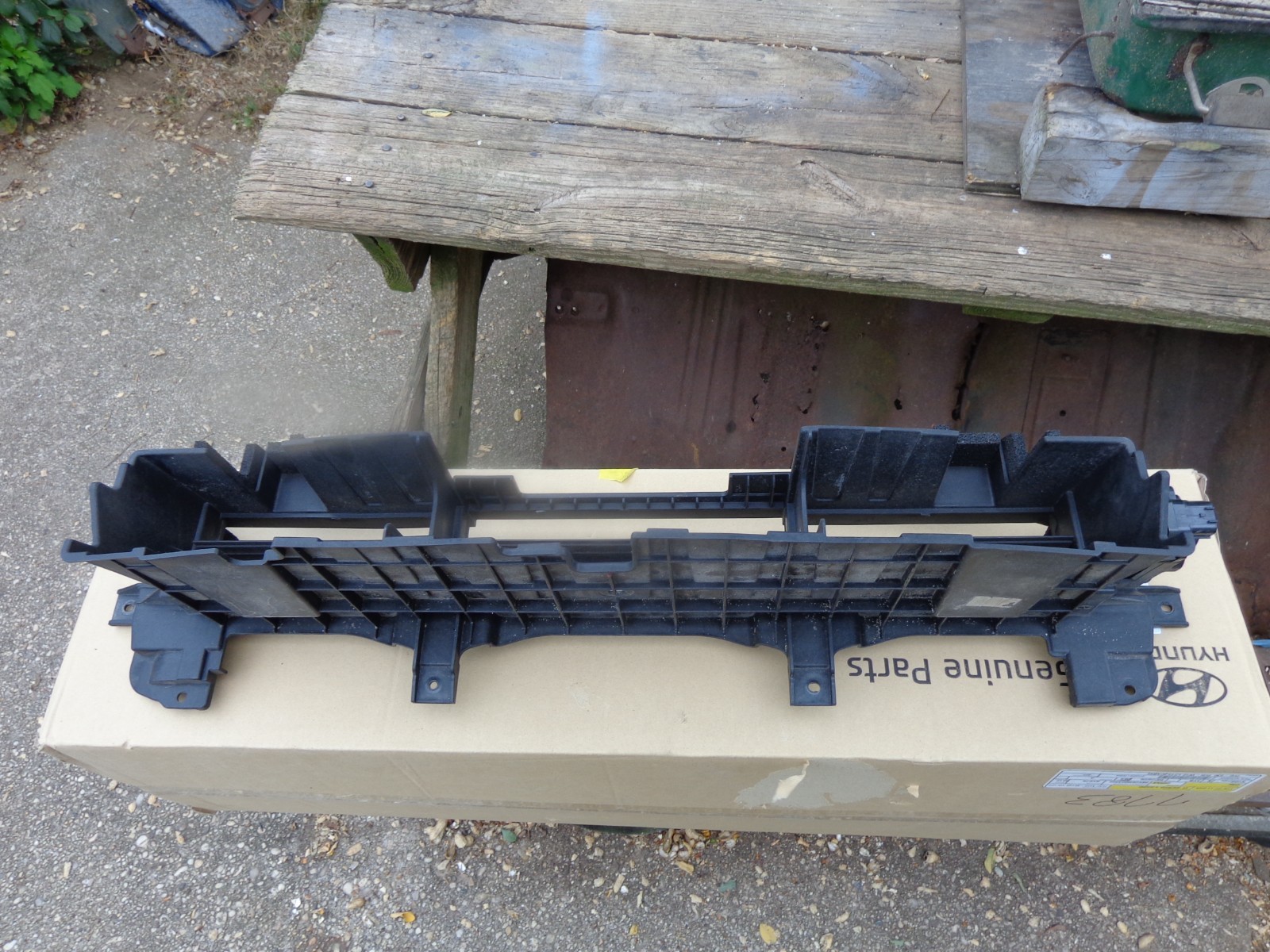 2024 25 HYUNDAI SONATA HYBRID SEL 2.0L UPPER AIR SHUTTER HYBRID OEM 2024 25 HYUNDAI SONATA HYBRID SEL 2.0L UPPER AIR SHUTTER HYBRID OEM