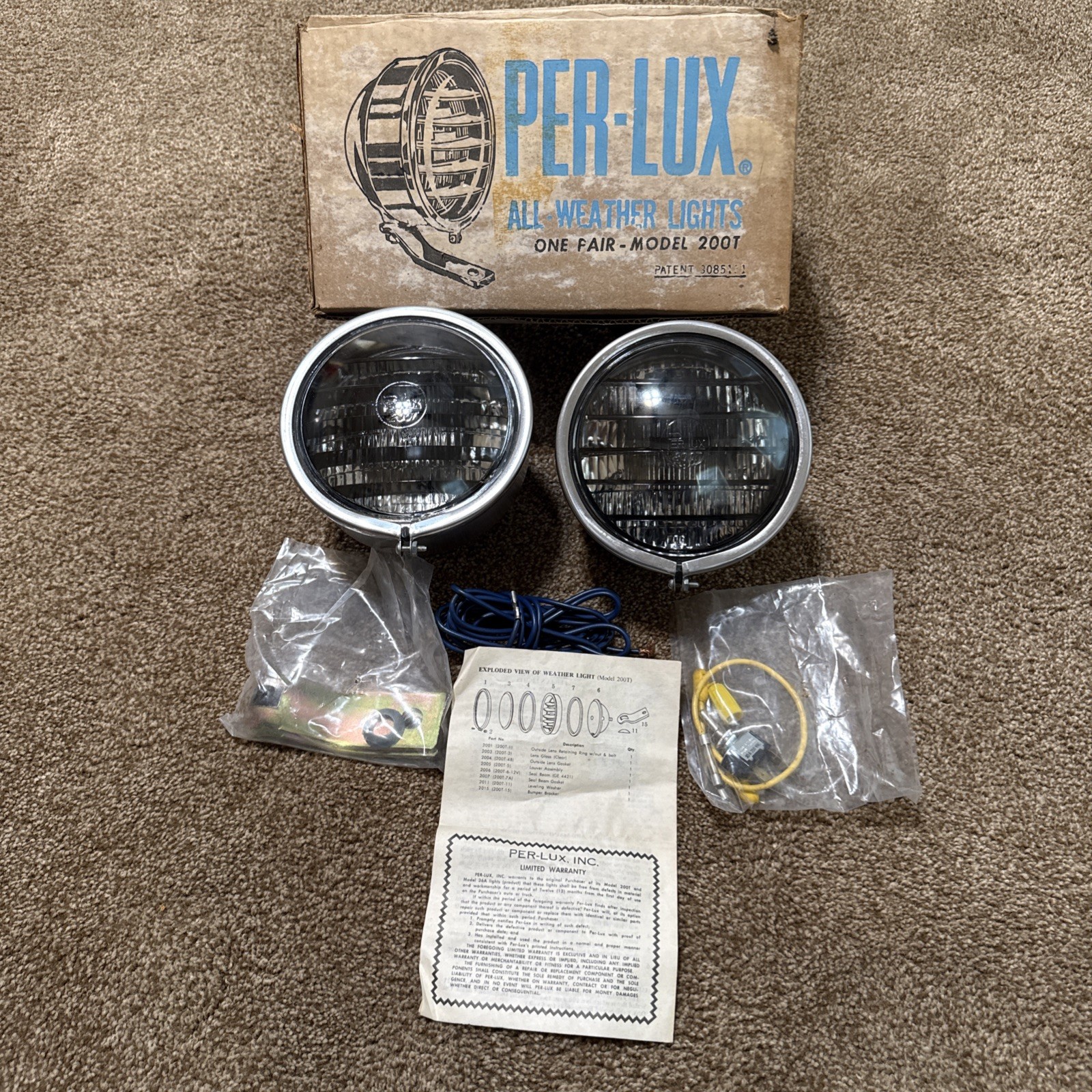 2 New Vintage Per Lux 200t  Fog Lights