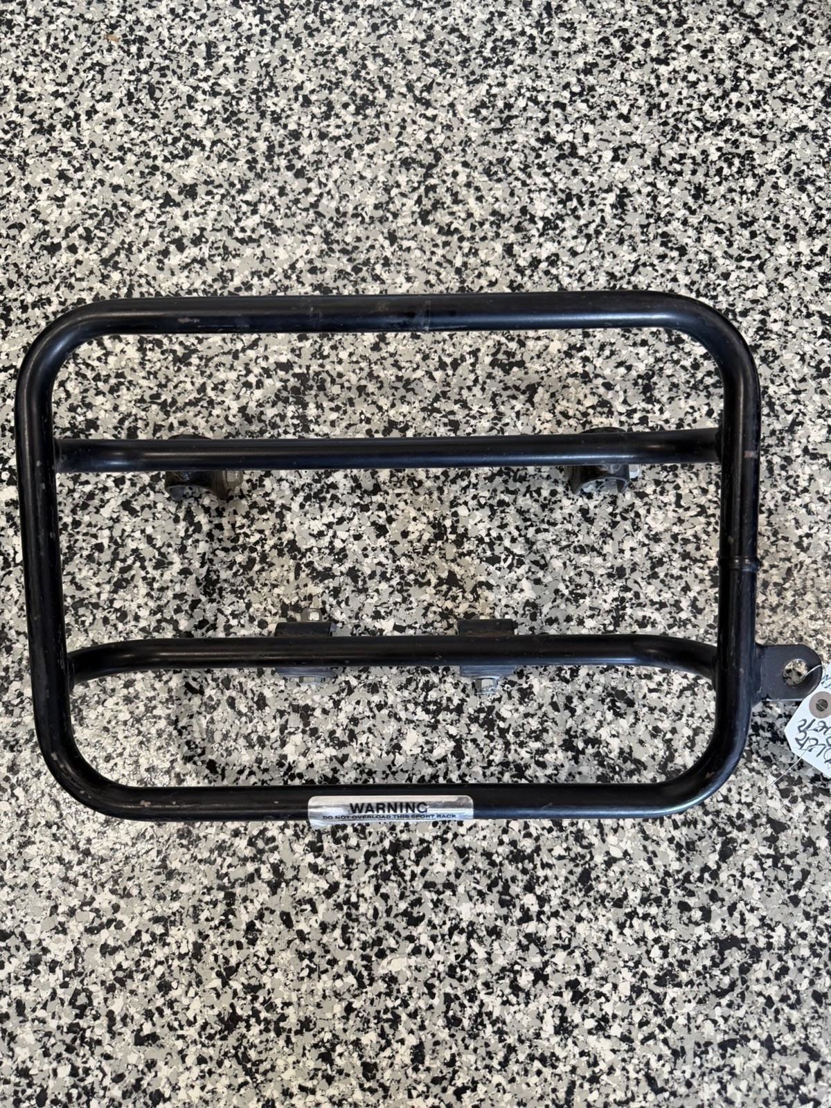 NOS OEM YAMAHA 1983 1984 1985 YTM200K TRI-MOTO 200 REAR 6 PACK COOLER RACK NOS OEM YAMAHA 1983 1984 1985 YTM200K TRI-MOTO 200 REAR 6 PACK COOLER RACK