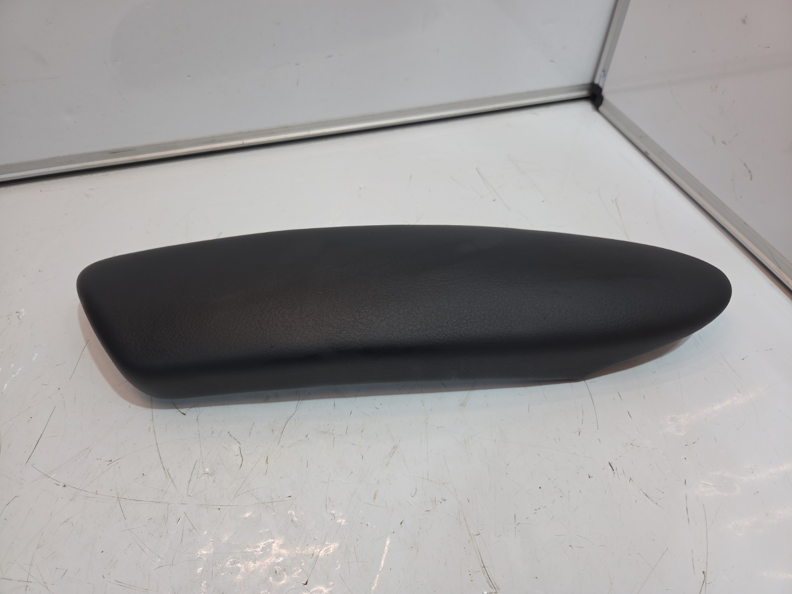 MINI Cooper R50 R52 R53 FRONT RIGHT DOOR ARMREST BLACK LEATHER Pass