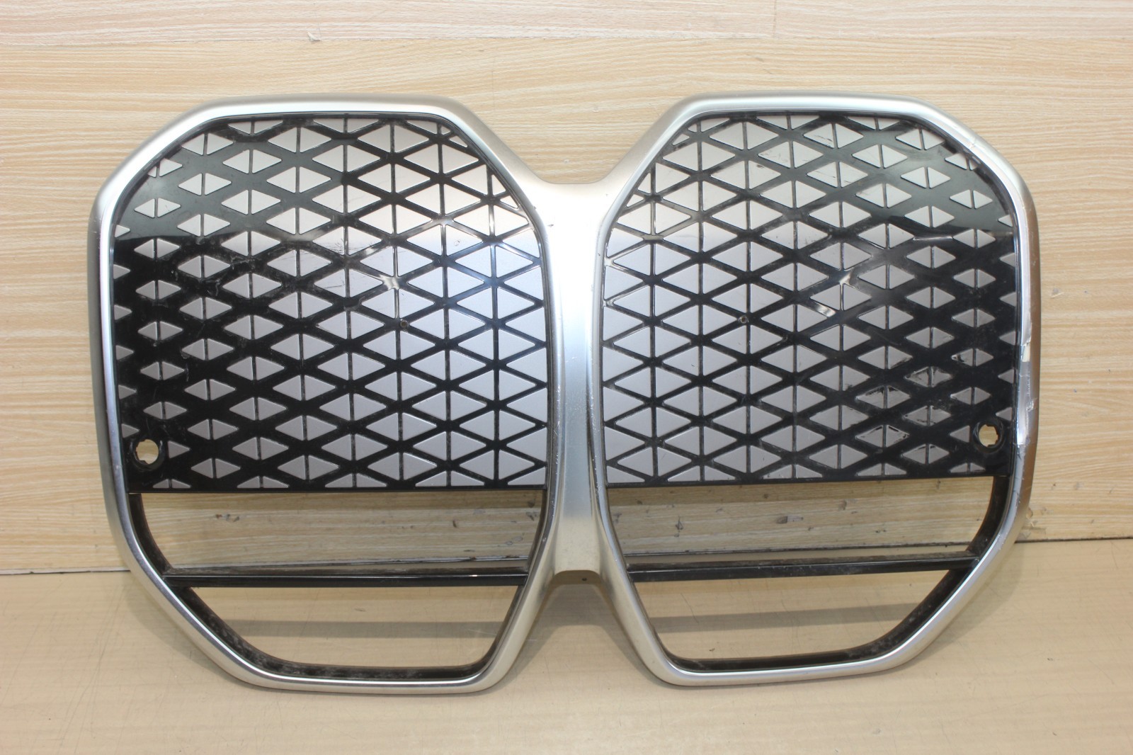 22-24 23 BMW i4 UPPER GRILL GRILLE GENUINE ORIGINAL FACTORY  OEM 511388013