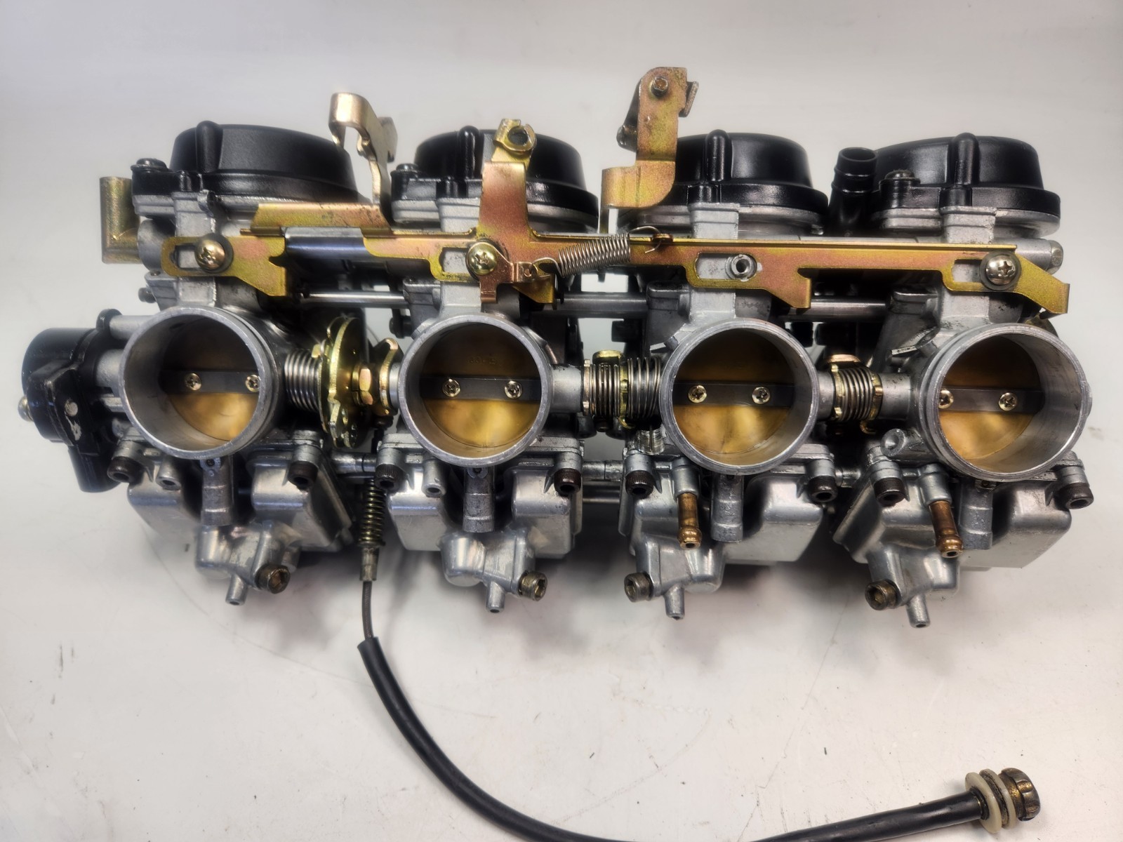 98-99 Yamaha YZF R1 Complete Mikuni Carburetor Carb Assembly 98-99 Yamaha YZF R1 Complete Mikuni Carburetor Carb Assembly