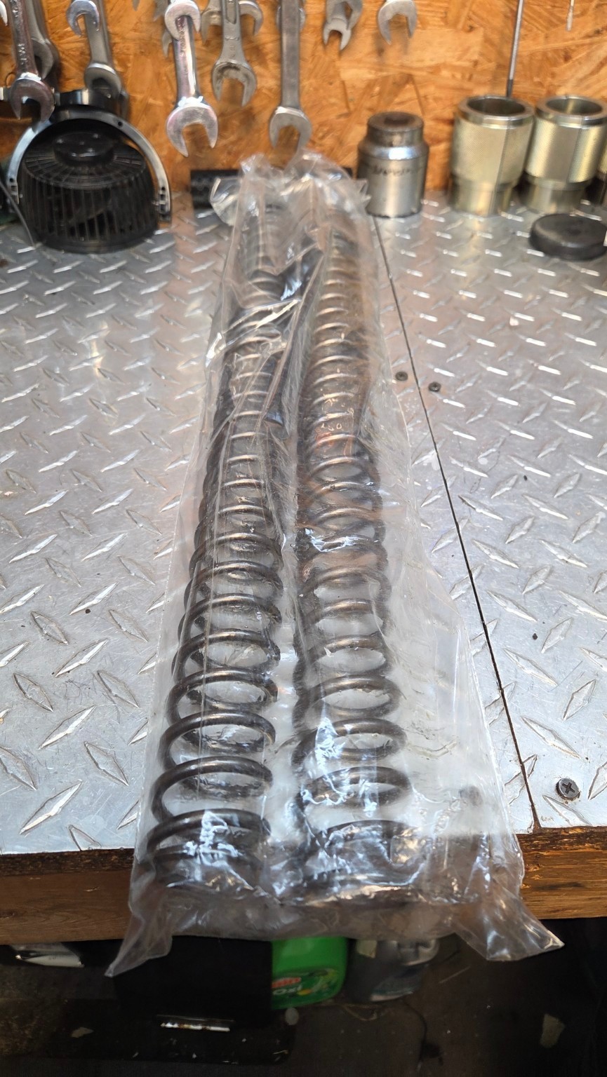 2022 Yamaha YZ450F OEM Stock Fork Springs Pair KYB Used 2022 Yamaha YZ450F OEM Stock Fork Springs Pair KYB Used