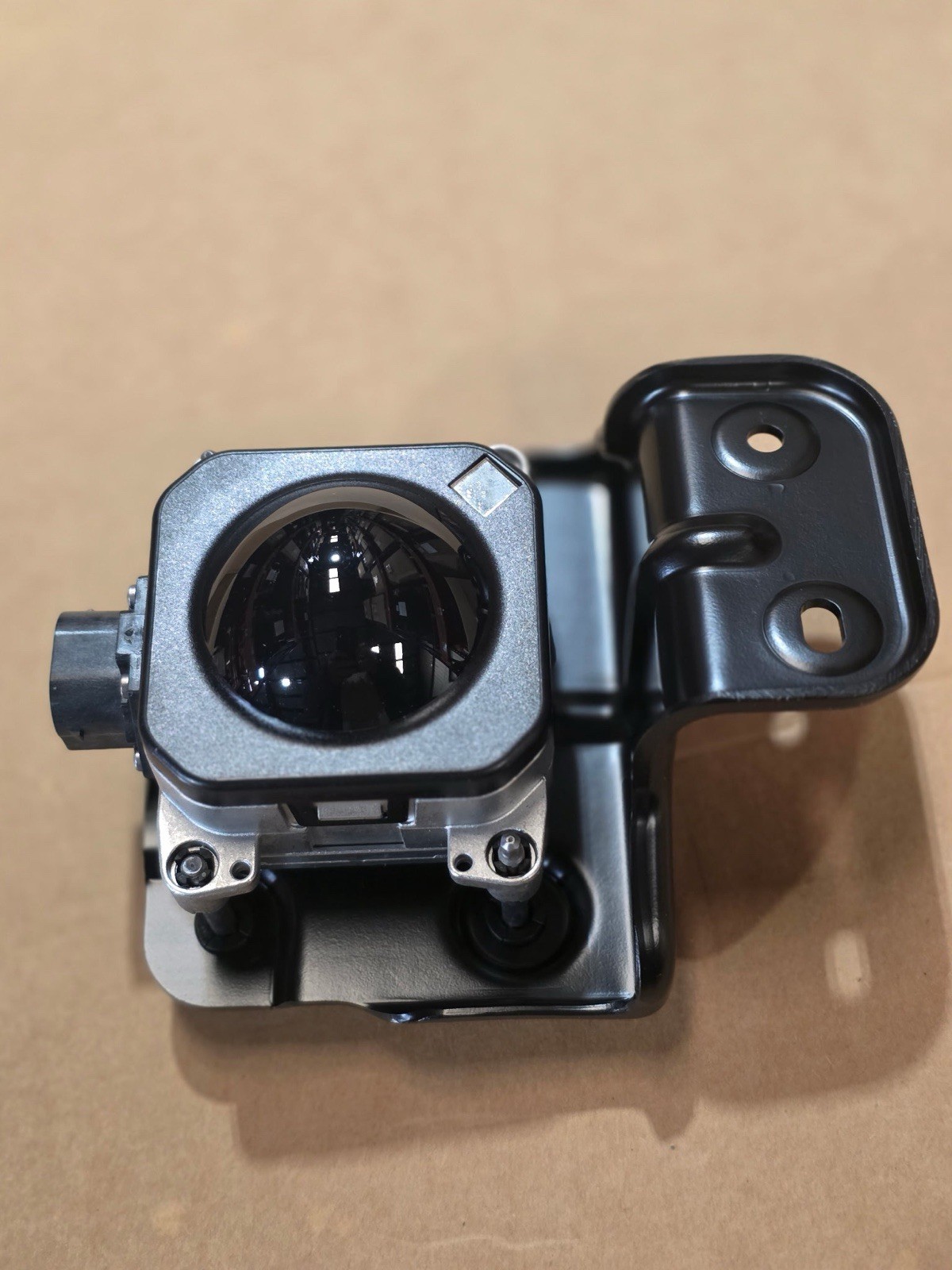 Genuine Mopar Adaptive Speed Control Module Sensor And Bracket 68171870AC Genuine Mopar Adaptive Speed Control Module Sensor And Bracket 68171870AC