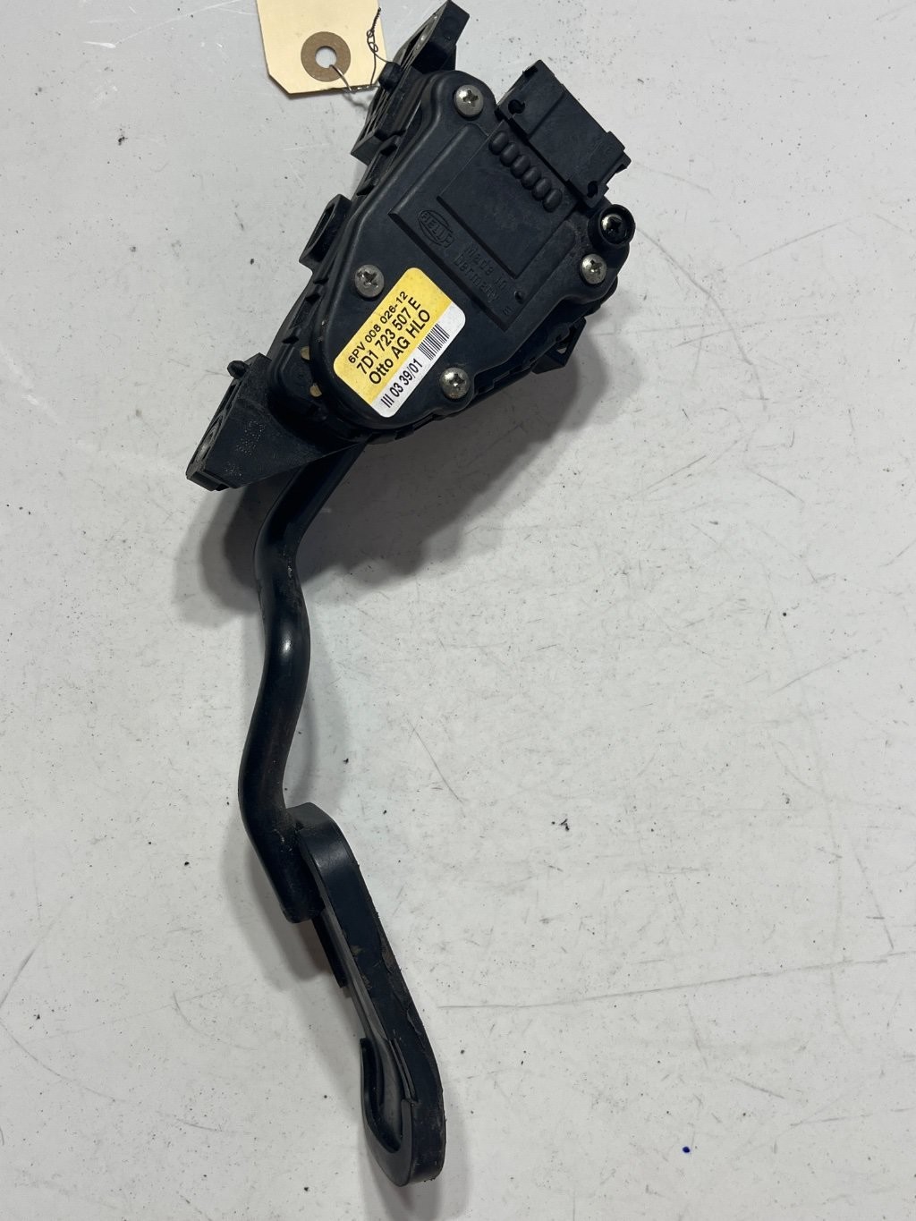 01-03 VW EUROVAN T4 GAS ACCELERATION THROTTLE PEDAL 7D1723507E OEM 01-03 VW EUROVAN T4 GAS ACCELERATION THROTTLE PEDAL 7D1723507E OEM