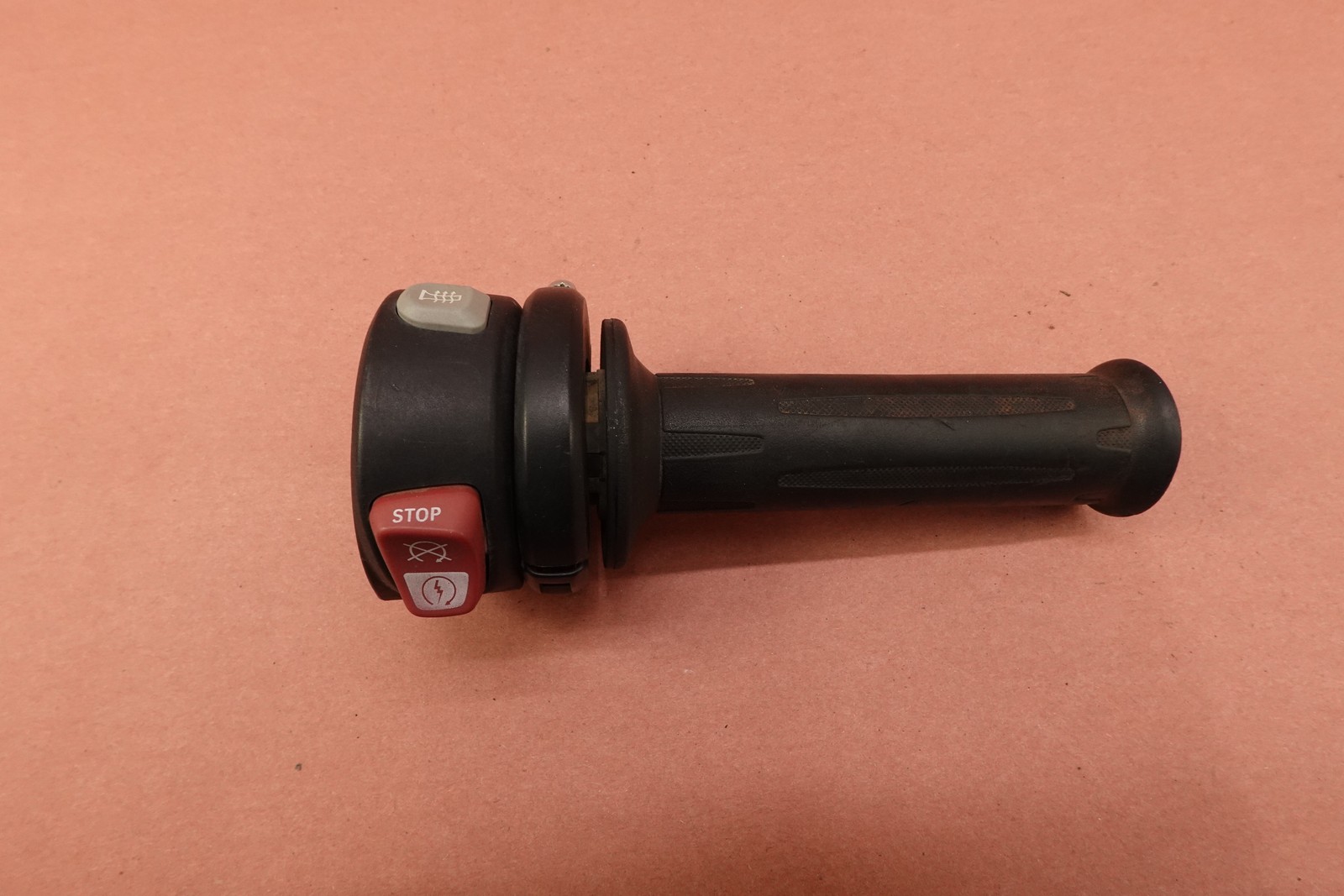 2013 11-18 BMW F 700 F700GS Right Control Kill Switch