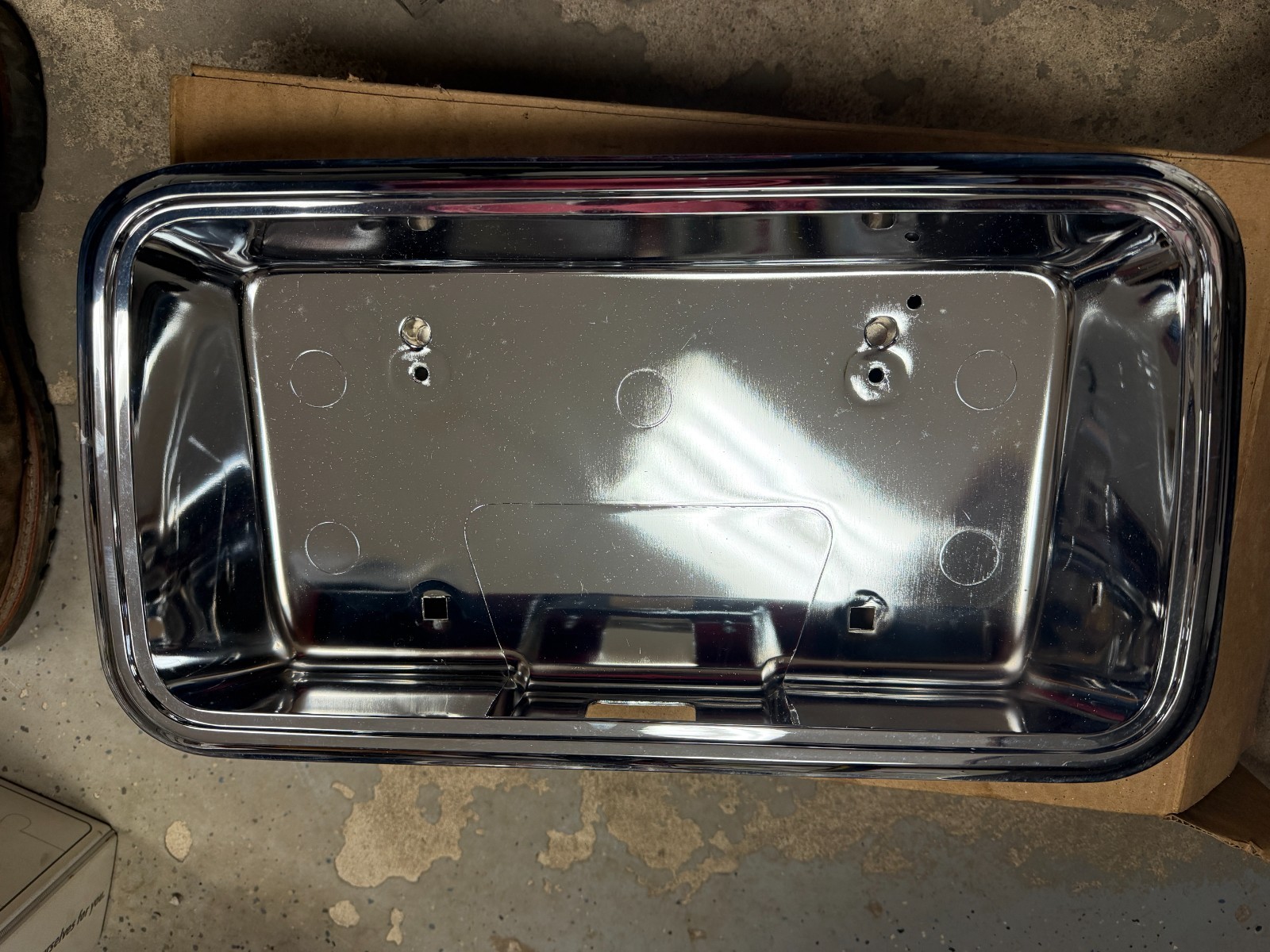 NOS OEM GM 78-87 GM TRUCK chrome Rear License Plate Tailgate Pocket NOS OEM GM 78-87 GM TRUCK chrome Rear License Plate Tailgate Pocket