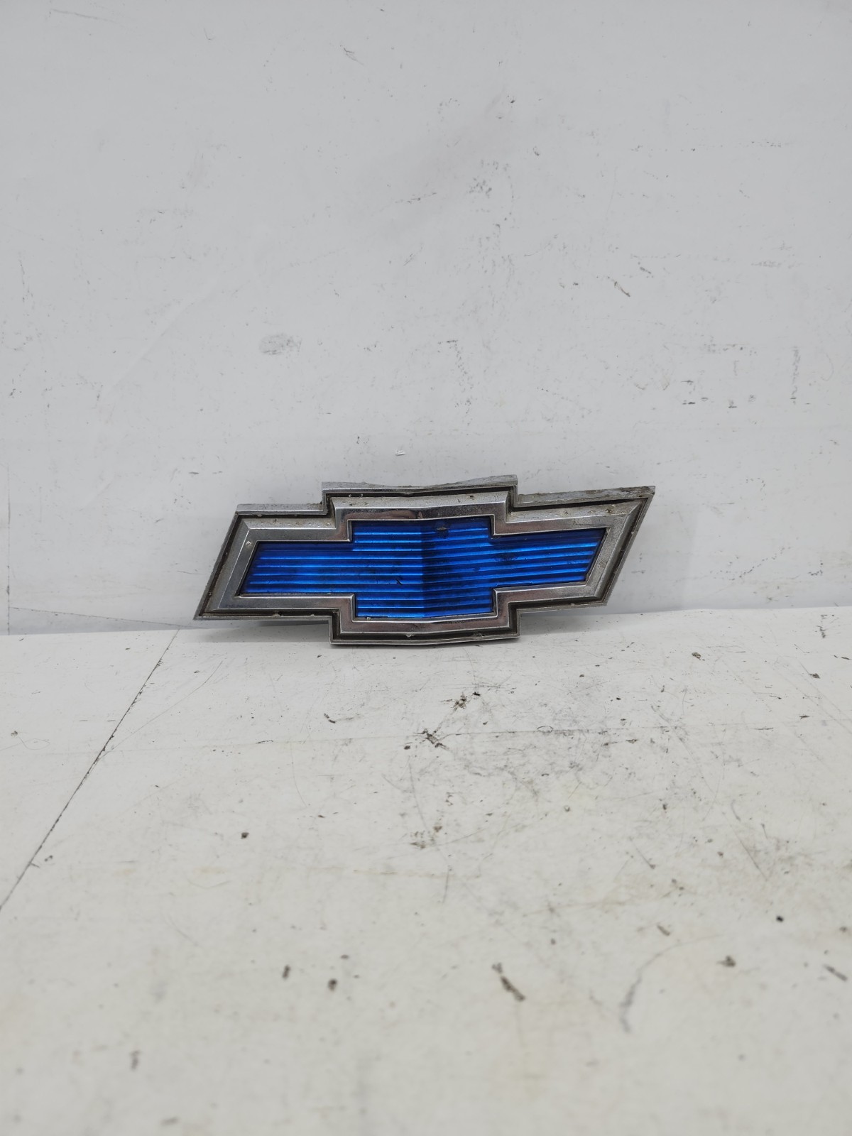 Vintage 1969-72 Chevrolet Truck Hood Blue Bowtie Emblem #3940708