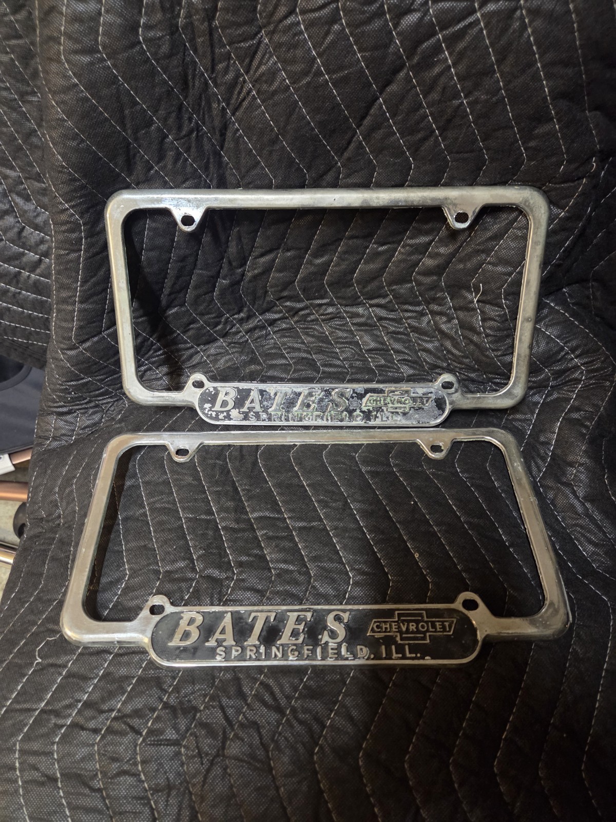 VINTAGE CHEVROLET DEALERSHIP LICENSE PLATE FRAMES PAIRBATES CHEVROLETORIGINAL 