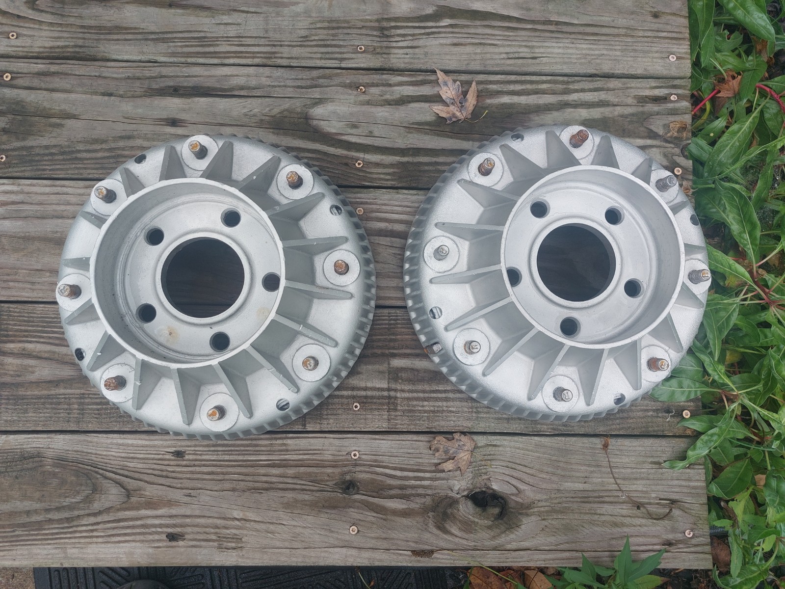 1963-67 Pontiac Grand Prix Catalina Bonneville Aluminum Rear 8-Lug Brake Drums 1963-67 Pontiac Grand Prix Catalina Bonneville Aluminum Rear 8-Lug Brake Drums